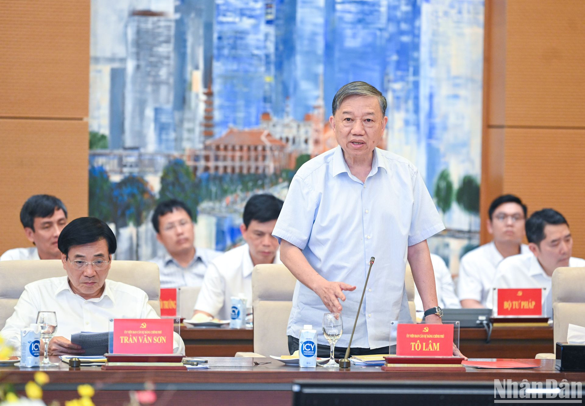 Bộ trưởng Công an Tô Lâm phát biểu ý kiến tại hội nghị.