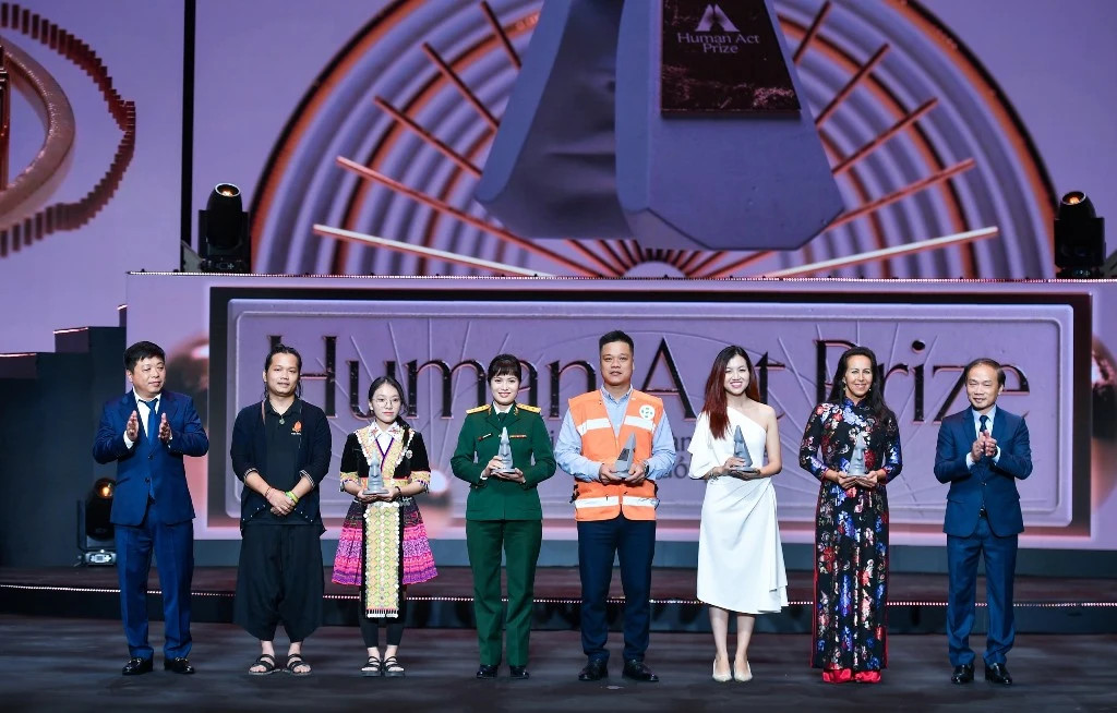 Giải Dự án Truyền cảm hứng mùa giải 2023 được trao cho 5 dự án gồm: Nuôi Em, Trái tim cho em, FAS Angel, Sáng kiến Ung thư Muối và Quỹ LOAN (LOAN Stiftung). Giải Dự án Truyền cảm hứng mùa giải 2023 được trao cho 5 dự án gồm: Nuôi Em, Trái tim cho em, FAS Angel, Sáng kiến Ung thư Muối và Quỹ LOAN (LOAN Stiftung).