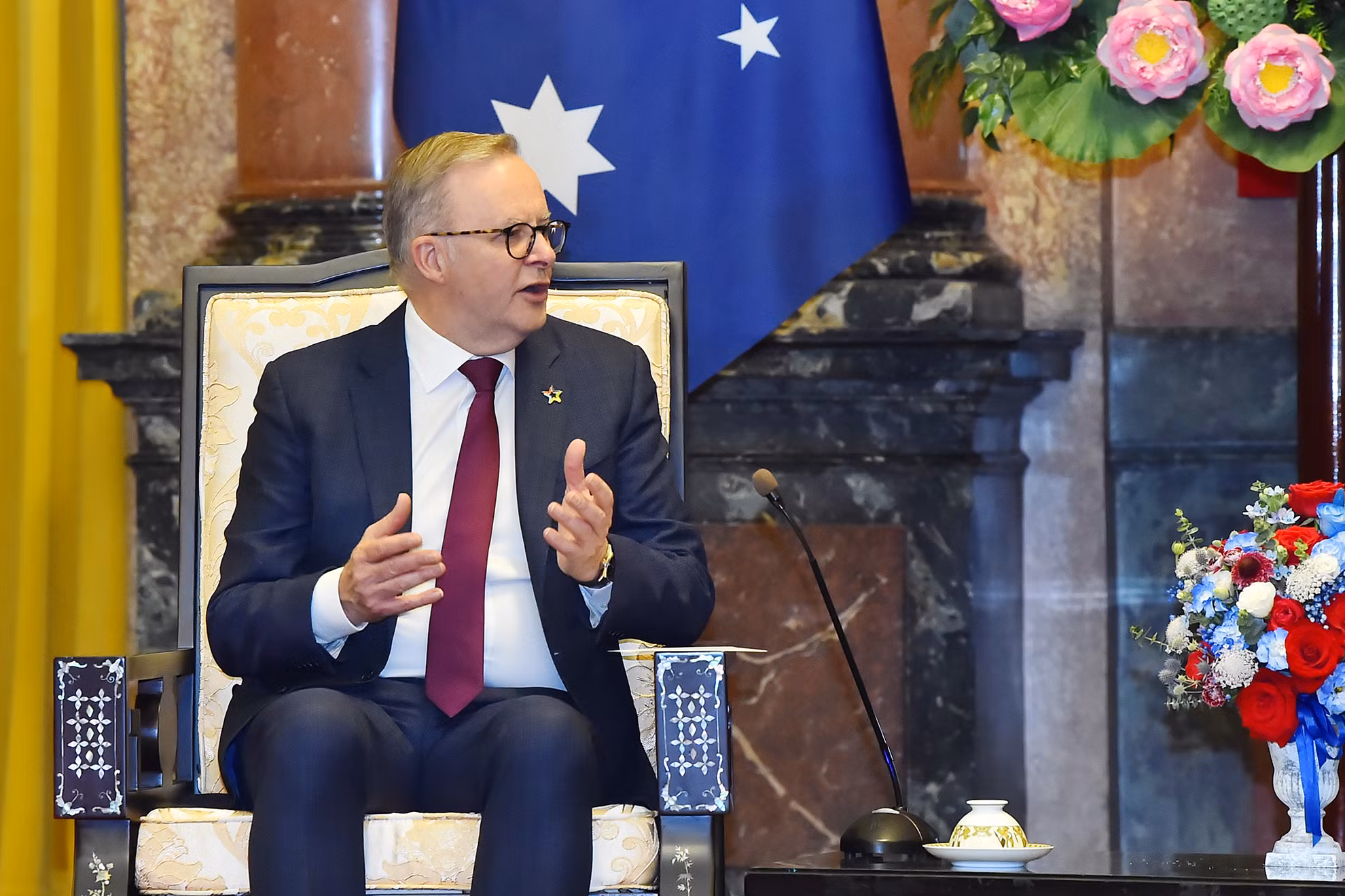 Thủ tướng Australia Anthony Albanese phát biểu tại buổi hội kiến Chủ tịch nước Võ Văn Thưởng.