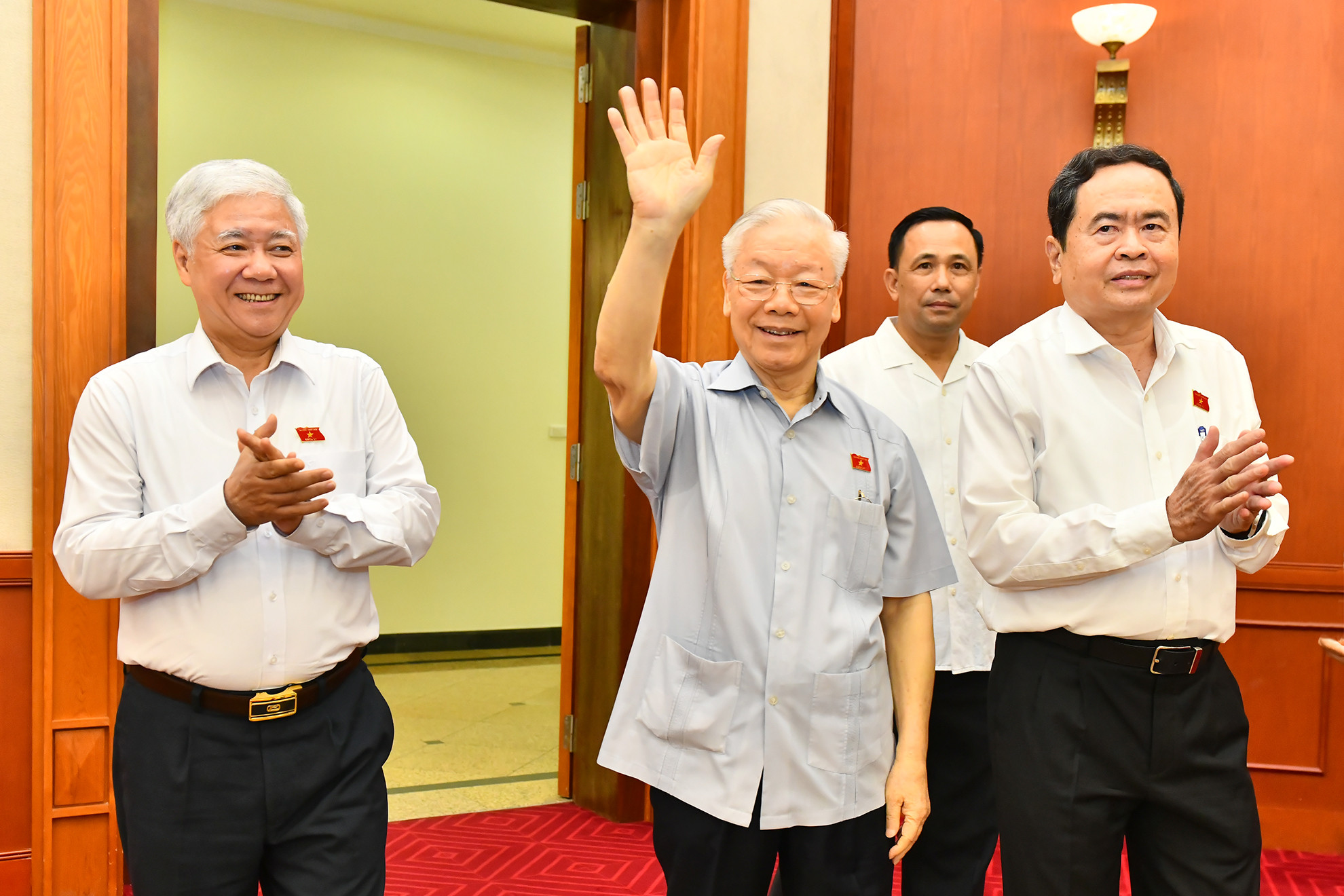 Tổng Bí thư Nguyễn Phú Trọng đến dự cuộc gặp mặt Nhóm nữ đại biểu Quốc hội Việt Nam khóa XV.