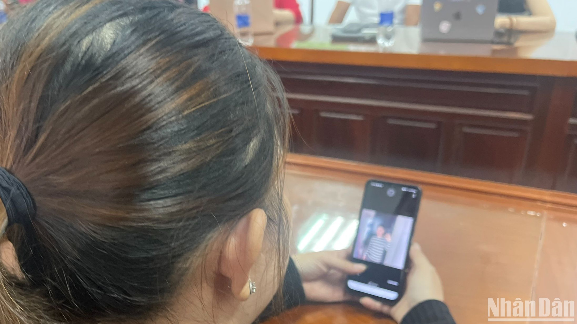 D.Th (Kiên Giang) đã ra đi ở tuổi 22. Chị Lương Thị Kiều Diễm là người ở bên cạnh Th. những ngày cuối đời, chăm sóc em như người nhà.