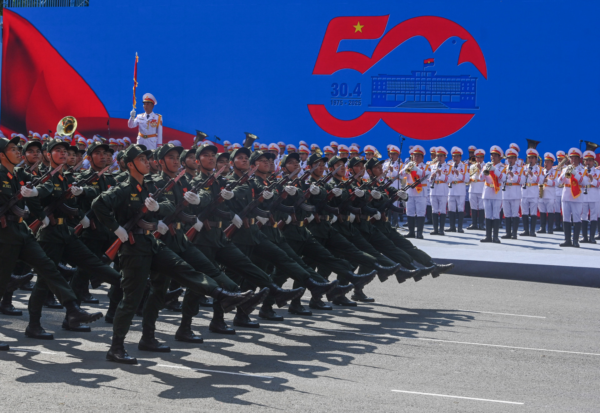 Lễ Kỷ niệm 50 năm Ngày Giải phóng miền nam, thống nhất đất nước ảnh 208 Lễ Kỷ niệm 50 năm Ngày Giải phóng miền nam, thống nhất đất nước ảnh 208