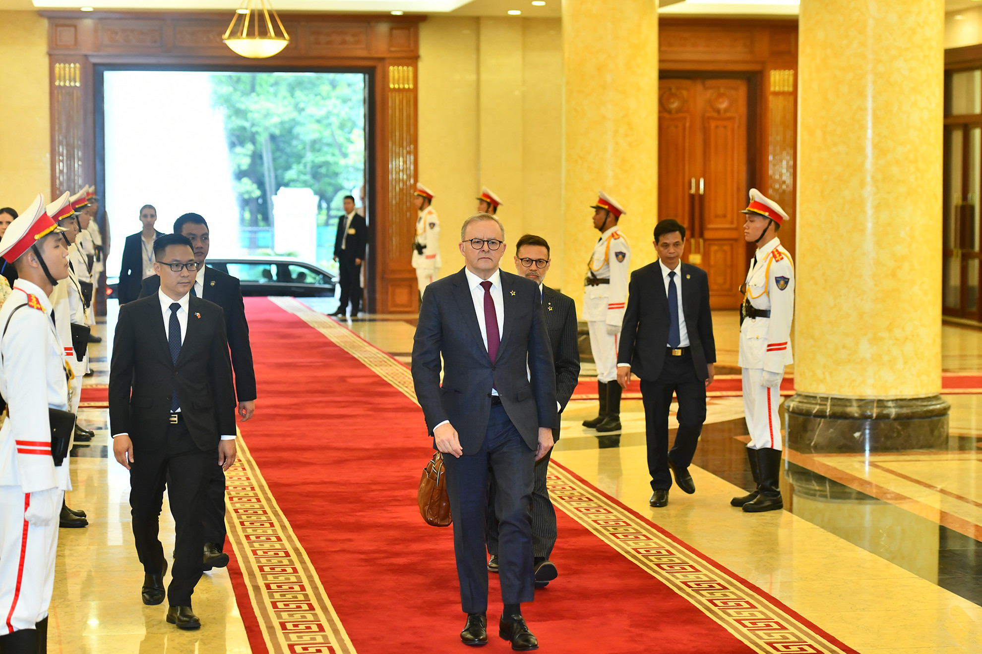 Thủ tướng Australia Anthony Albanese và đoàn đại biểu đến Trụ sở Trung ương Đảng.