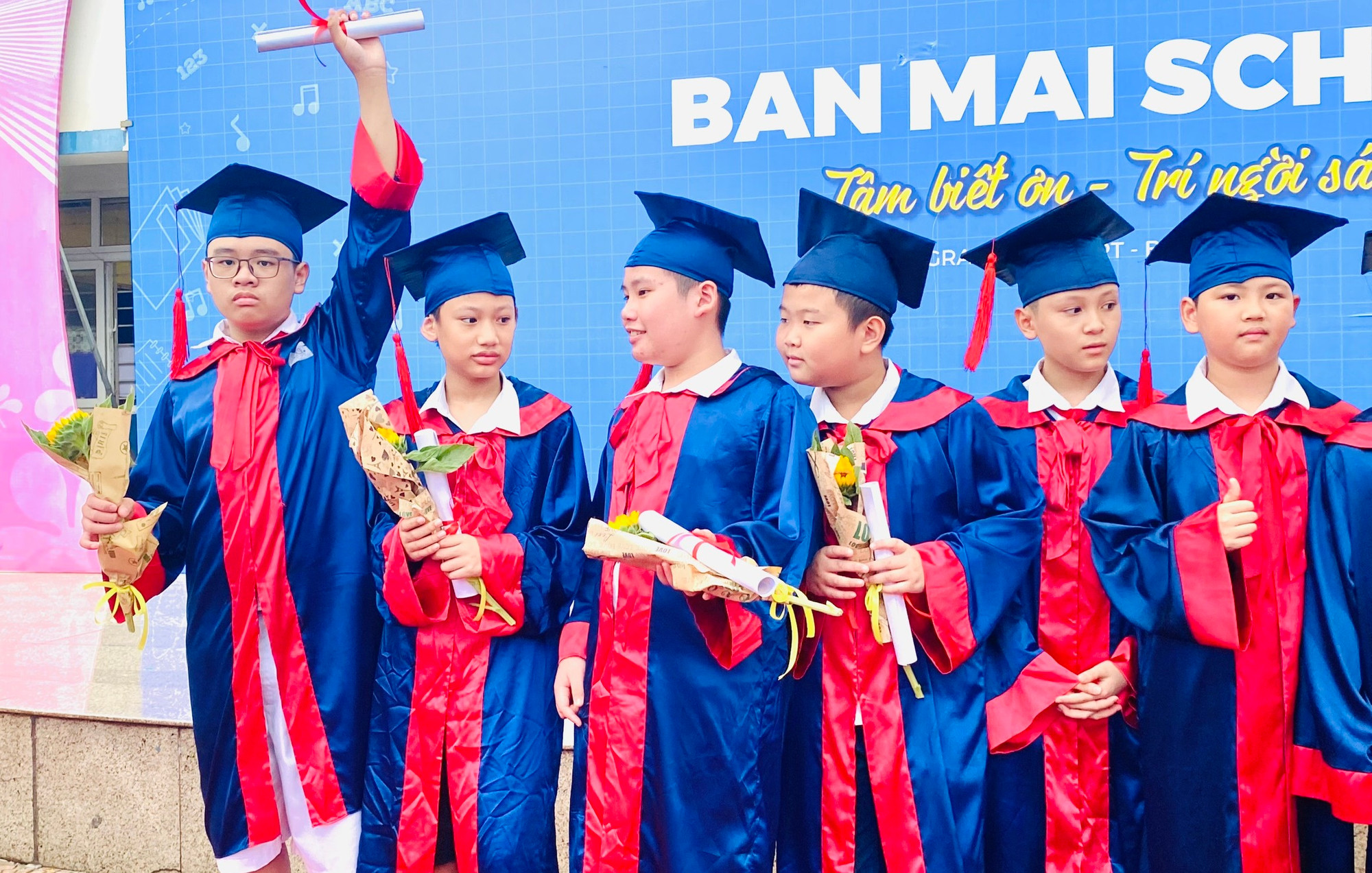 Dinh dưỡng đóng góp 32% cho sự phát triển chiều cao của trẻ.