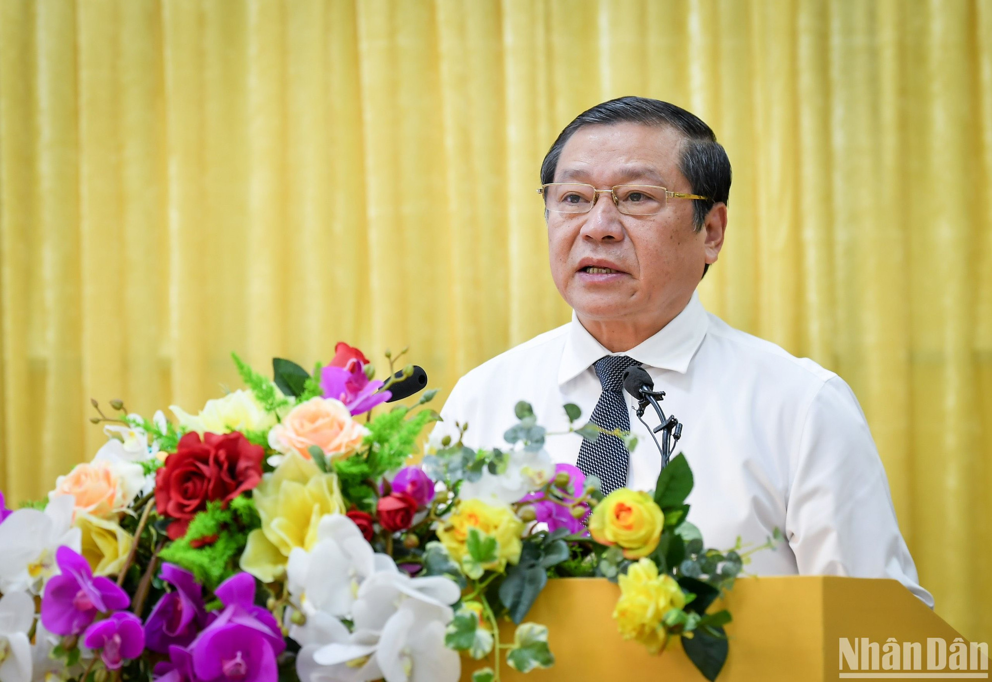 Tiến sĩ Lại Xuân Môn, Ủy viên Trung ương Đảng, Phó Trưởng ban Thường trực Ban Tuyên giáo Trung ương, Chủ tịch Hội đồng Khoa học các cơ quan Đảng Trung ương phát biểu tổng kết hội thảo.