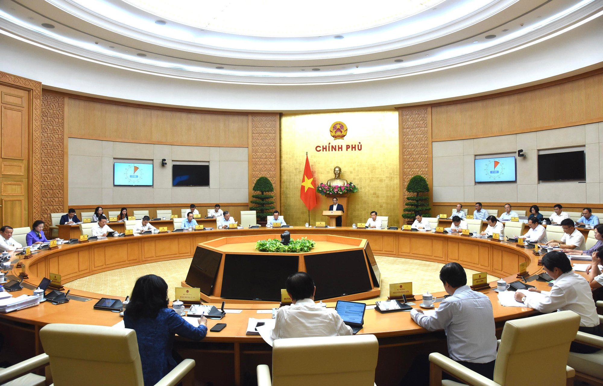 Phiên họp thường kỳ tháng 10 xác định những nhiệm vụ trọng tâm cuối năm 2023.