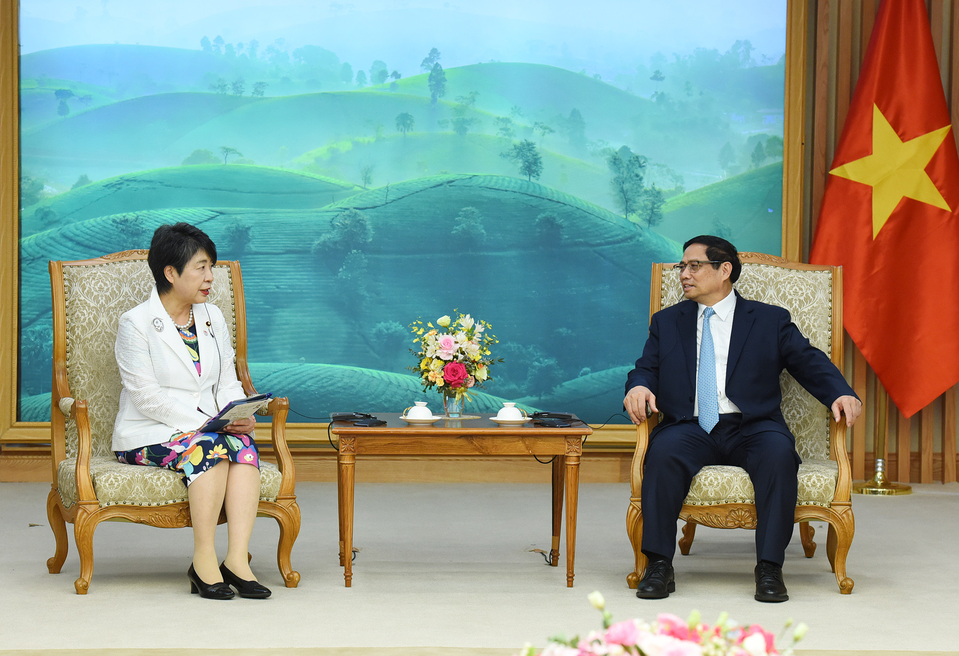 Thủ tướng Phạm Minh Chính tiếp Bộ trưởng Ngoại giao Nhật Bản Kamikawa Yoko.