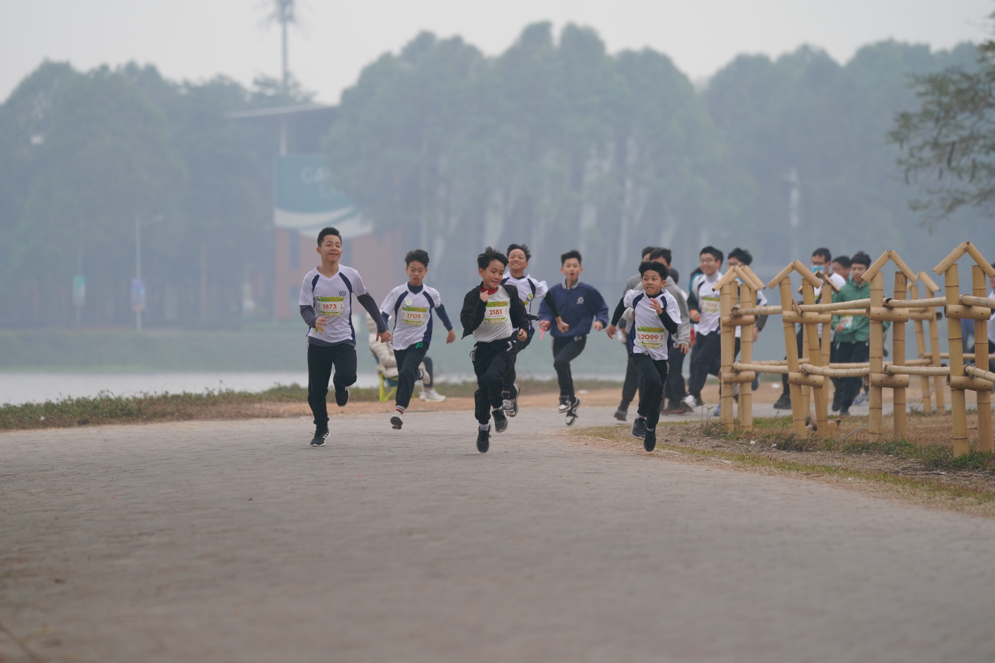 Mỗi 1km, một bạn nhỏ đóng góp vào quỹ từ thiện 30 nghìn đồng.