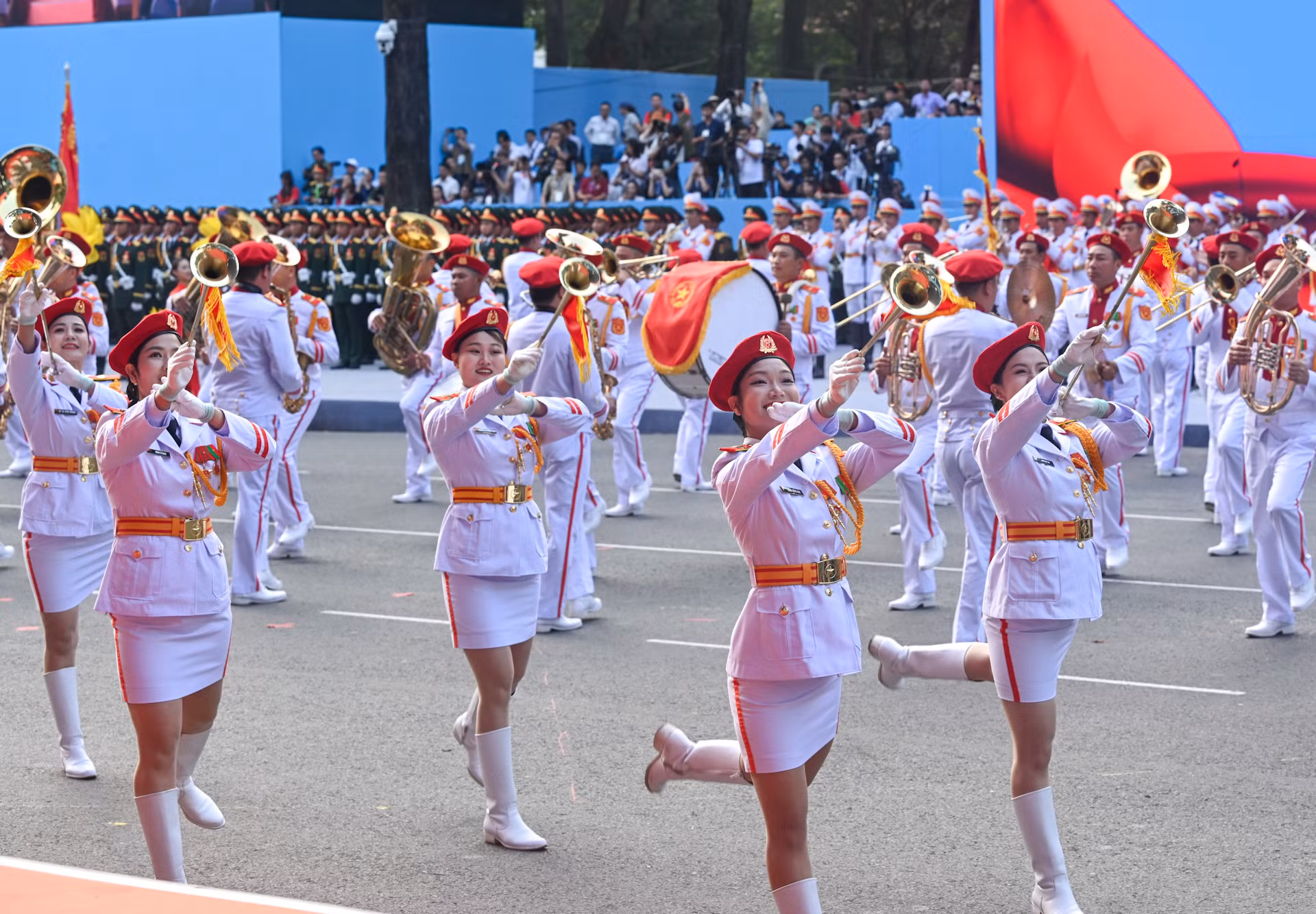 Lễ Kỷ niệm 50 năm Ngày Giải phóng miền nam, thống nhất đất nước ảnh 39