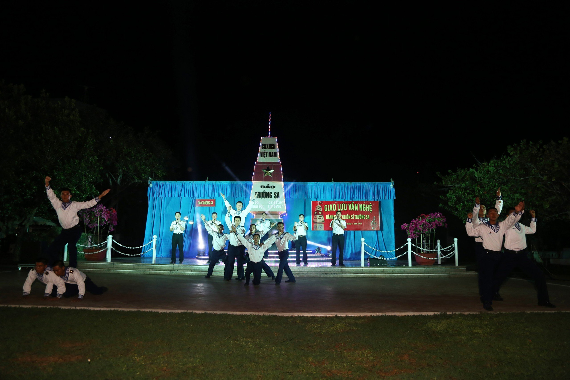 Diễn viên Bảo Thanh và một lần mang kịch tới Trường Sa ảnh 8