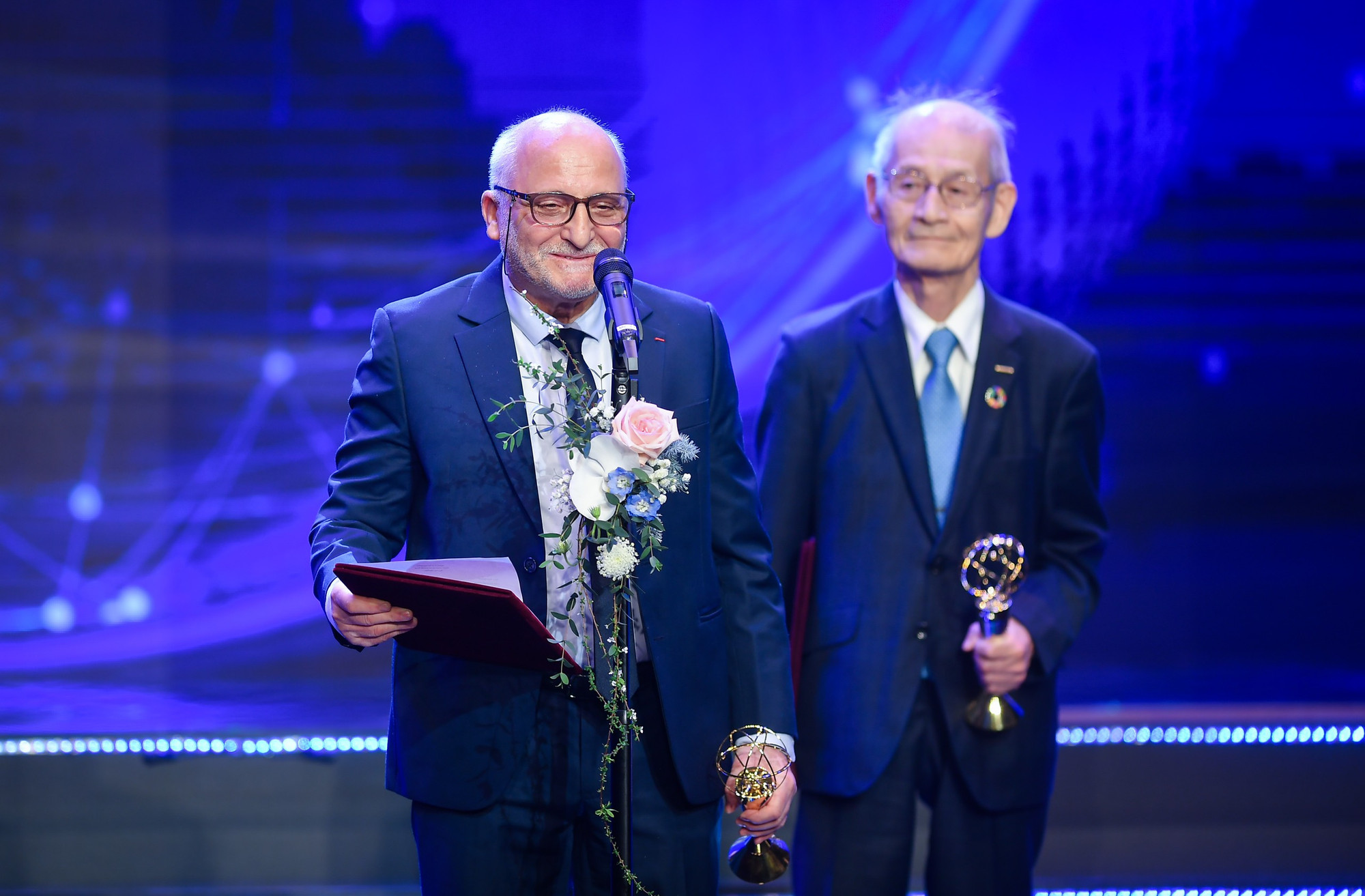 Giáo sư Rachid Yazami (bên phải). (Ảnh: THÀNH ĐẠT)