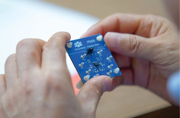 Một sản phẩm chip nguồn do kỹ sư bán dẫn của FPT thiết kế.