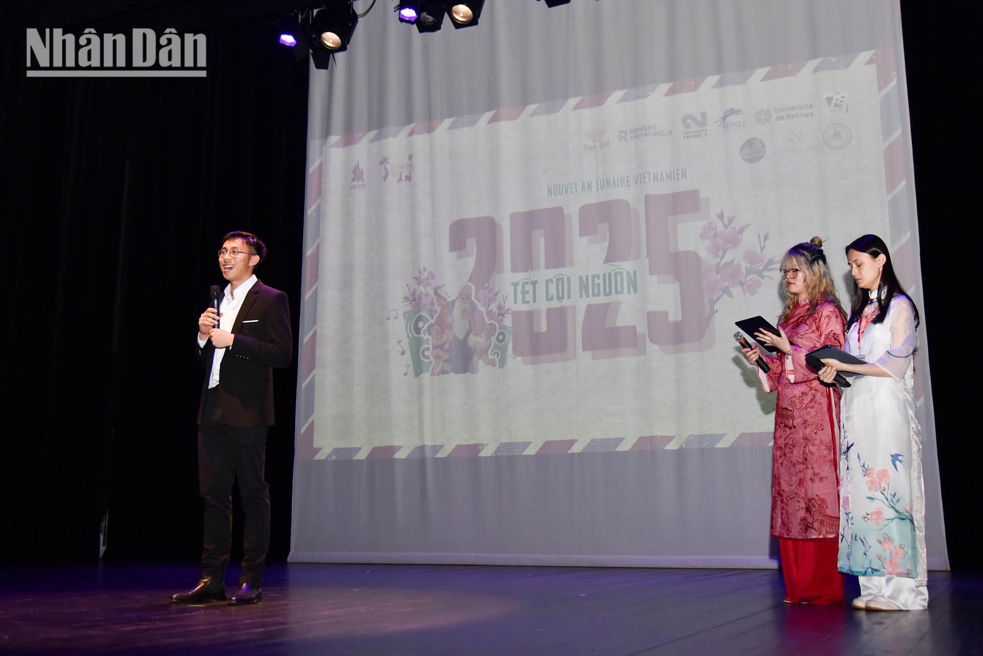 Anh Nguyễn Mạnh Huân, Chủ tịch Chi hội thanh niên và sinh viên Việt Nam tại Rennes cho biết, ngày hội Tết cổ truyền được duy trì suốt 20 năm qua, với mục đích tạo ra một không gian ấm cúng, gắn kết cộng đồng người Việt và mang đến cho mọi người không khí Tết như ở quê nhà.