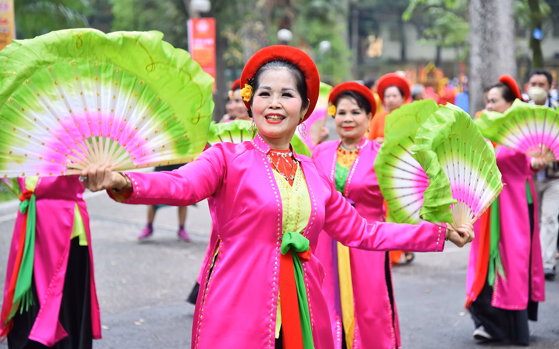 Ngoài ra, Lễ hội Kỷ niệm 980 năm Thập tam trại còn là hoạt động thực hiện theo Chương trình số 09 của Quận ủy Ba Đình về “Phát triển sự nghiệp văn hoá, xây dựng người Ba Đình-Hà Nội thanh lịch-văn minh; bảo đảm an sinh xã hội, nâng cao chất lượng cuộc sống nhân dân; các Đề án về “Bảo tồn và phát huy giá trị di tích lịch sử, phát triển du lịch trên địa bàn quận giai đoạn 2020-2025”.