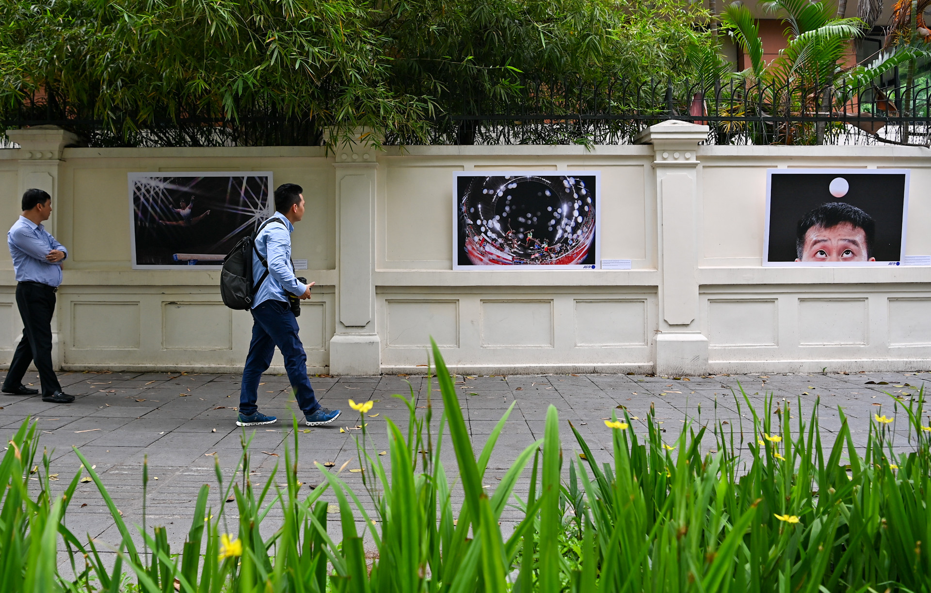 Triển lãm kéo dài đến ngày 24/6, tại Đại sứ quán Pháp, 57 Trần Hưng Đạo, Hà Nội. Triển lãm kéo dài đến ngày 24/6, tại Đại sứ quán Pháp, 57 Trần Hưng Đạo, Hà Nội.