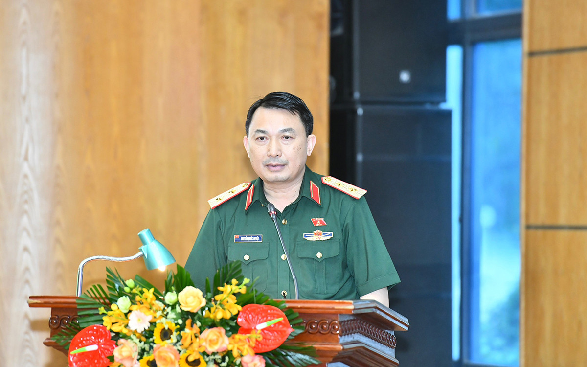 Đại biểu Quốc hội Nguyễn Quốc Duyệt (Ủy viên Ban Thường vụ Thành ủy, Tư lệnh Bộ Tư lệnh Thủ đô Hà Nội) báo cáo về dự kiến nội dung kỳ họp thứ 5, Quốc hội khóa XV.