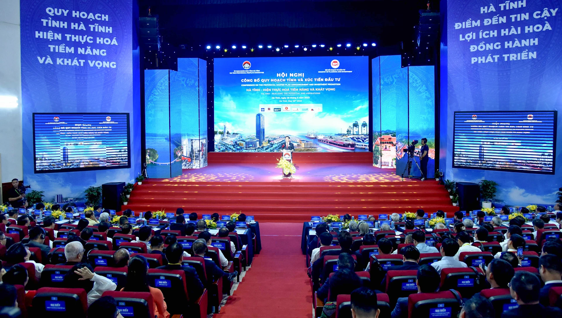 Quang cảnh hội nghị công bố quy hoạch và xúc tiến đầu tư tỉnh Hà Tĩnh.