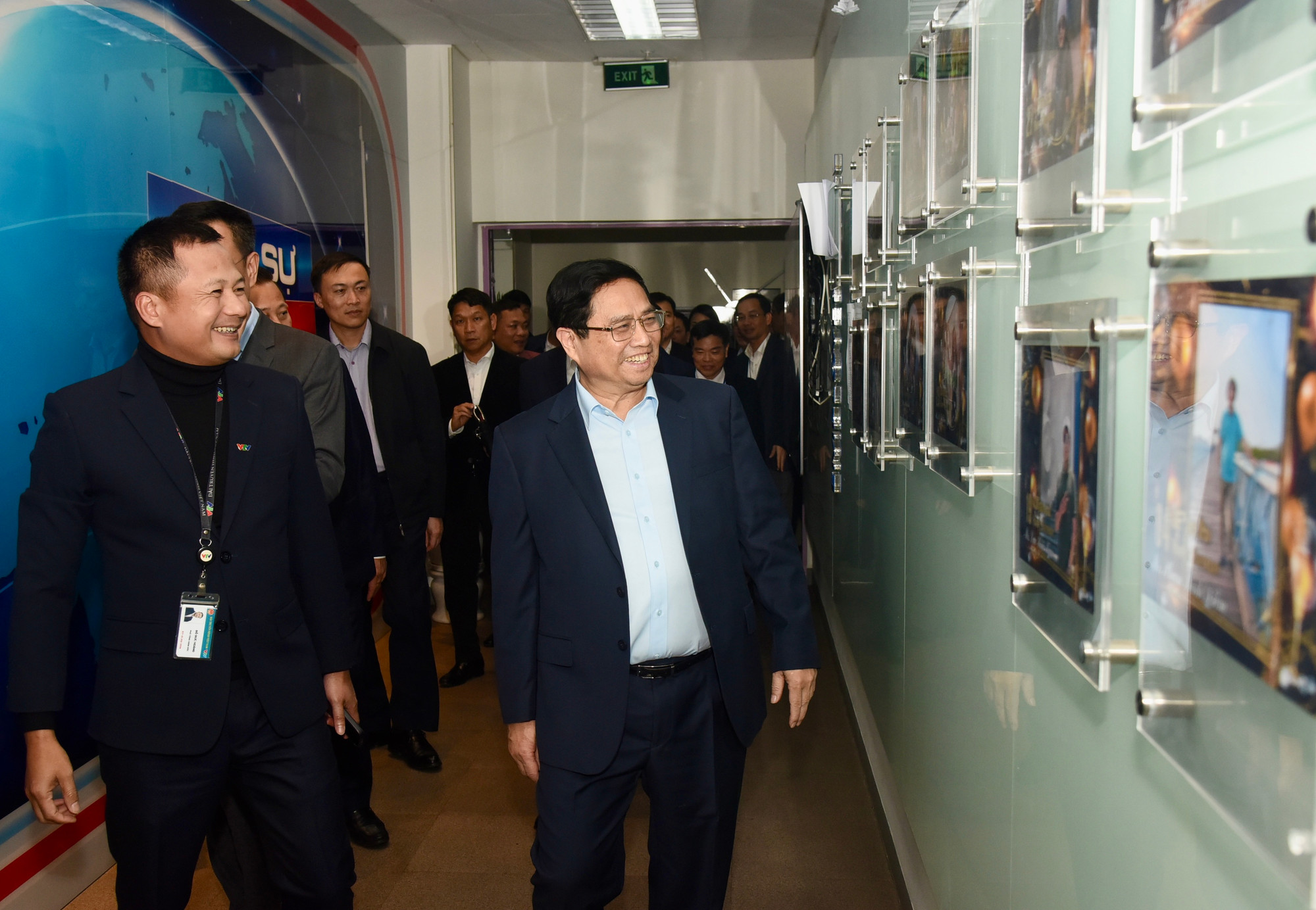 Thủ tướng Phạm Minh Chính kiểm tra công tác trực thông tin tại Đài Truyền hình Việt Nam. Thủ tướng Phạm Minh Chính kiểm tra công tác trực thông tin tại Đài Truyền hình Việt Nam.