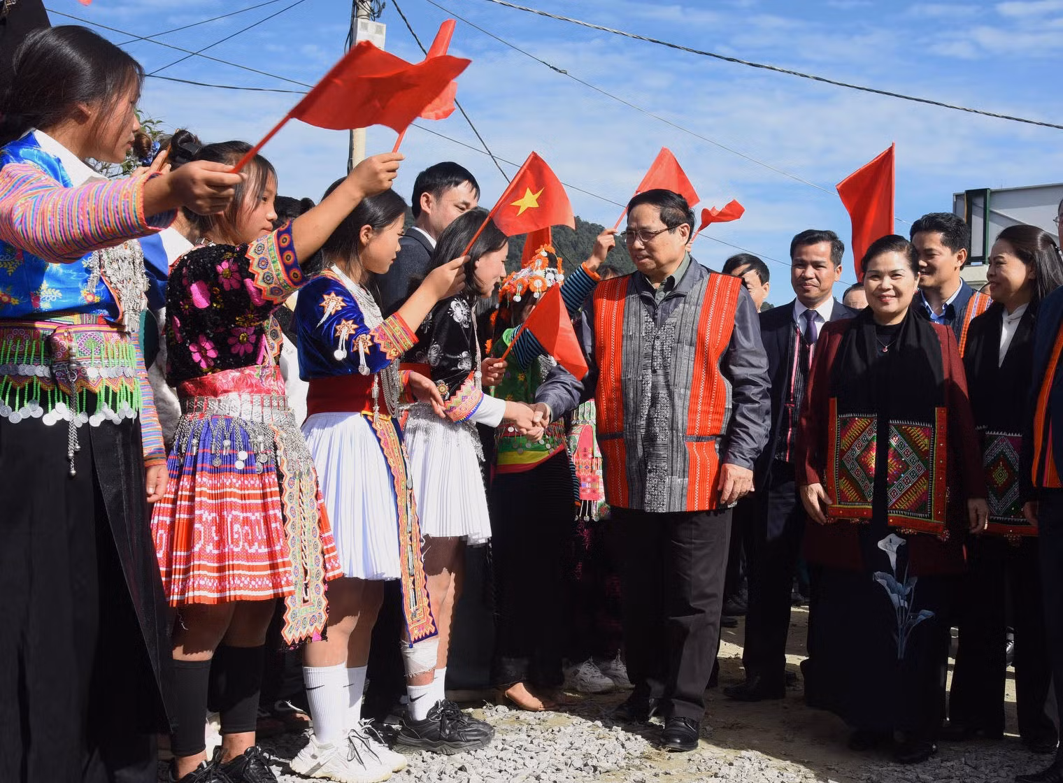 Thủ tướng Chính phủ Phạm Minh Chính dự Ngày hội Đại đoàn kết toàn dân tộc liên khu dân cư các bản thuộc xã Sà Dề Phìn, huyện Sìn Hồ, tỉnh Lai Châu.