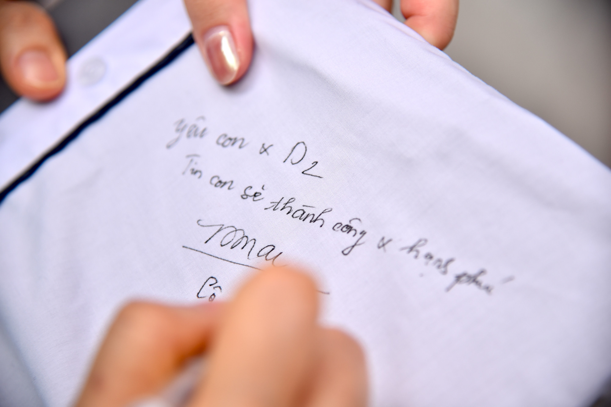 Dòng lưu bút đầy tình yêu thương của cô giáo gửi gắm đến các em học sinh.