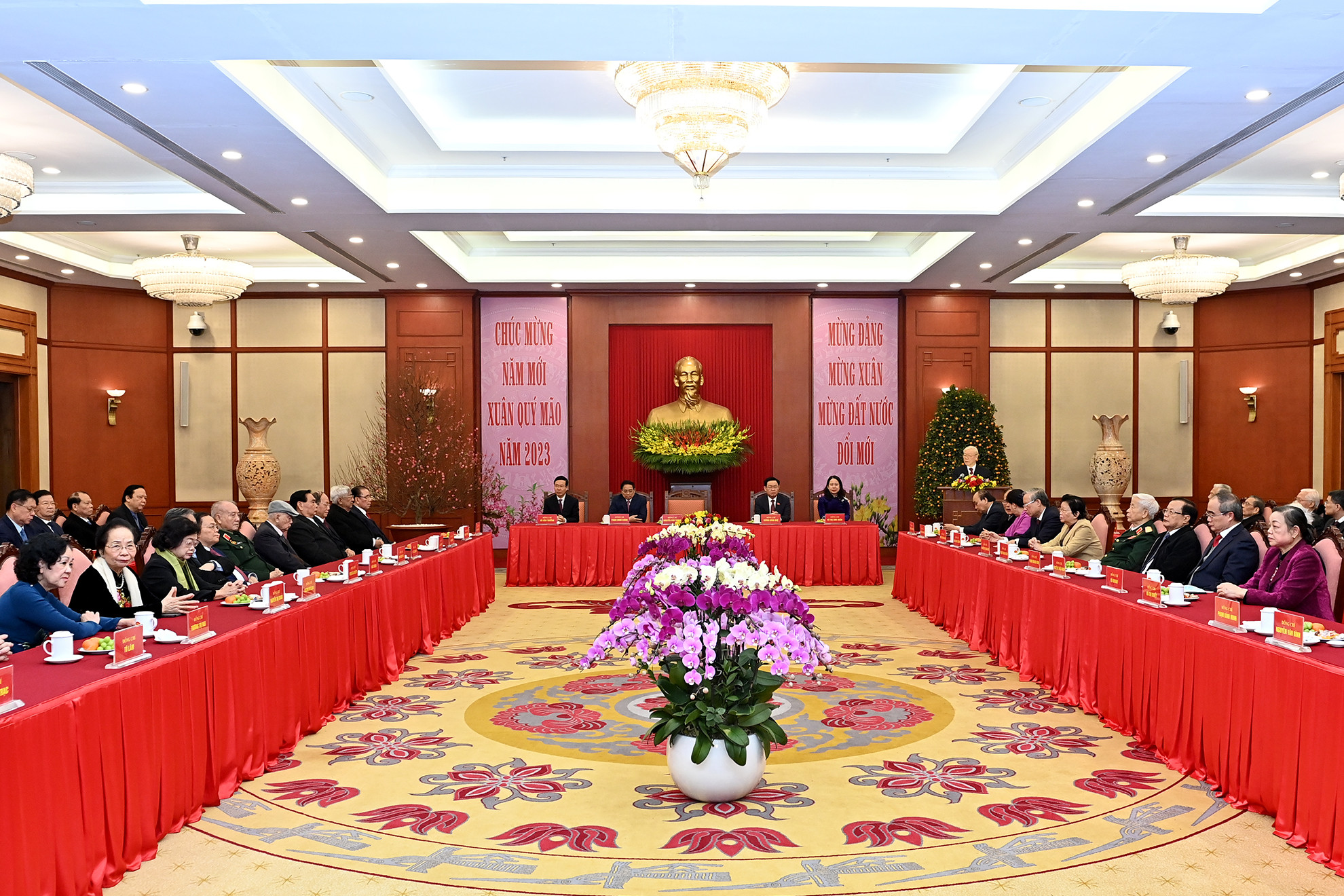 Quang cảnh buổi chúc Tết tại Trụ sở Trung ương Đảng.