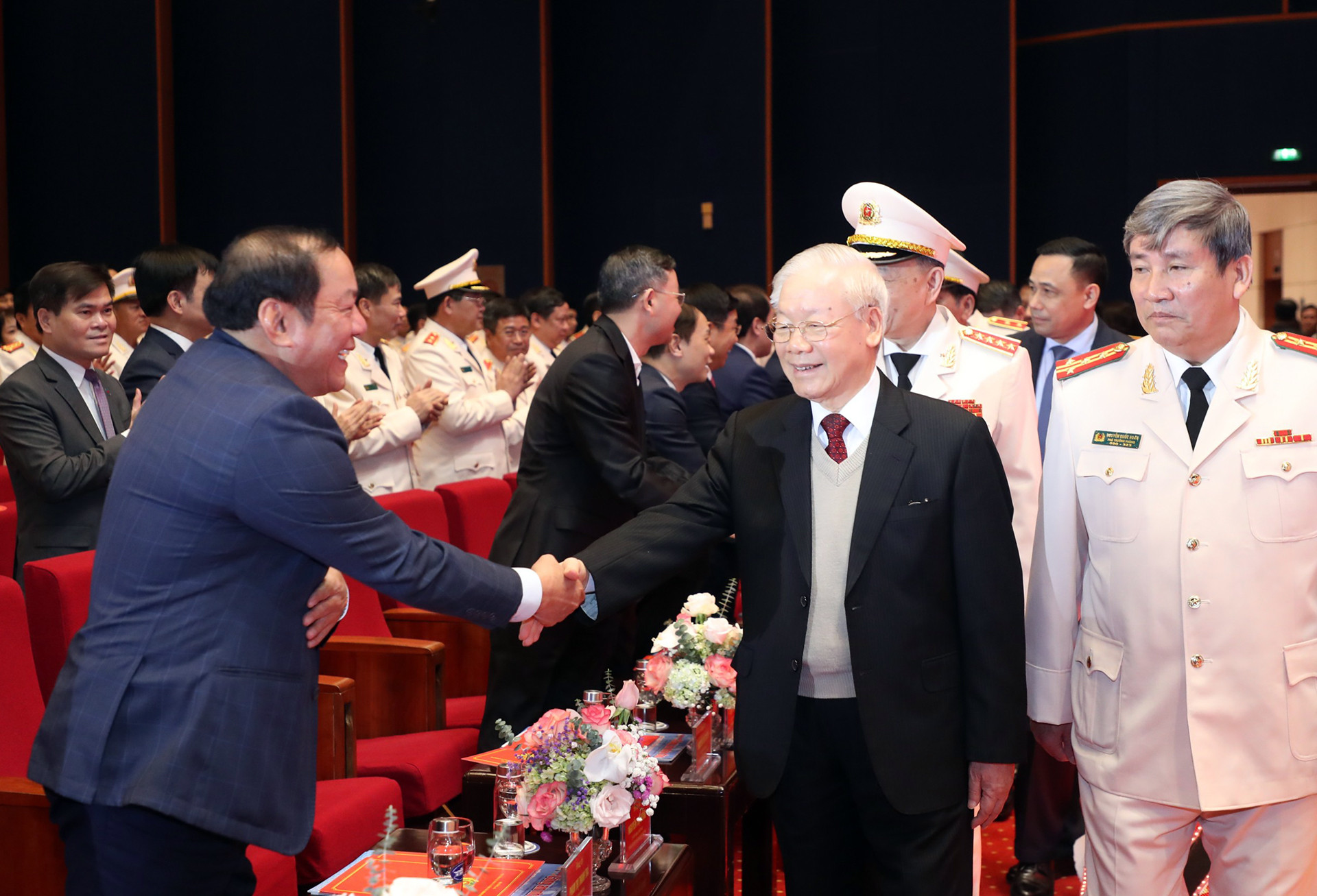 Tổng Bí thư Nguyễn Phú Trọng với các đại biểu dự lễ kỷ niệm.