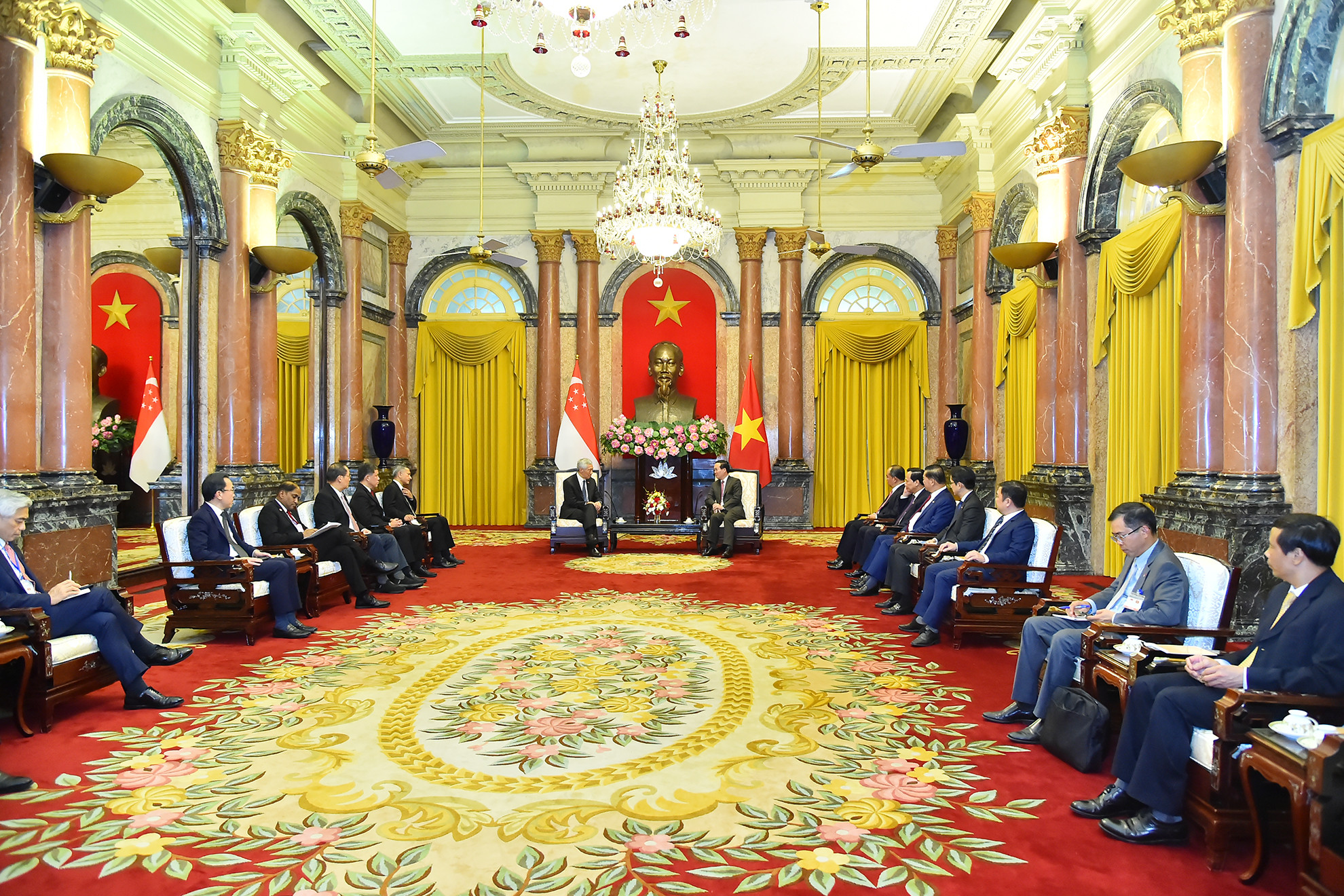 Quang cảnh buổi tiếp của Chủ tịch nước Võ Văn Thưởng với Thủ tướng Cộng hòa Singapore Lý Hiển Long tại Phủ chủ tịch chiều 28/8.