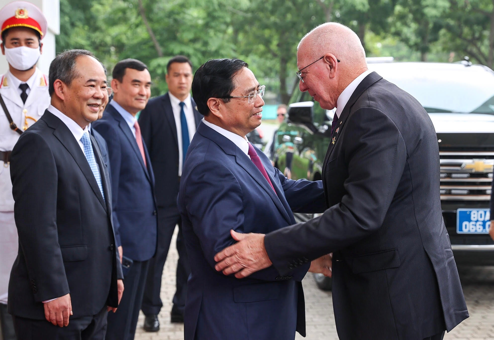 Thủ tướng Phạm Minh Chính đón Toàn quyền Australia David Hurley. Thủ tướng Phạm Minh Chính đón Toàn quyền Australia David Hurley.