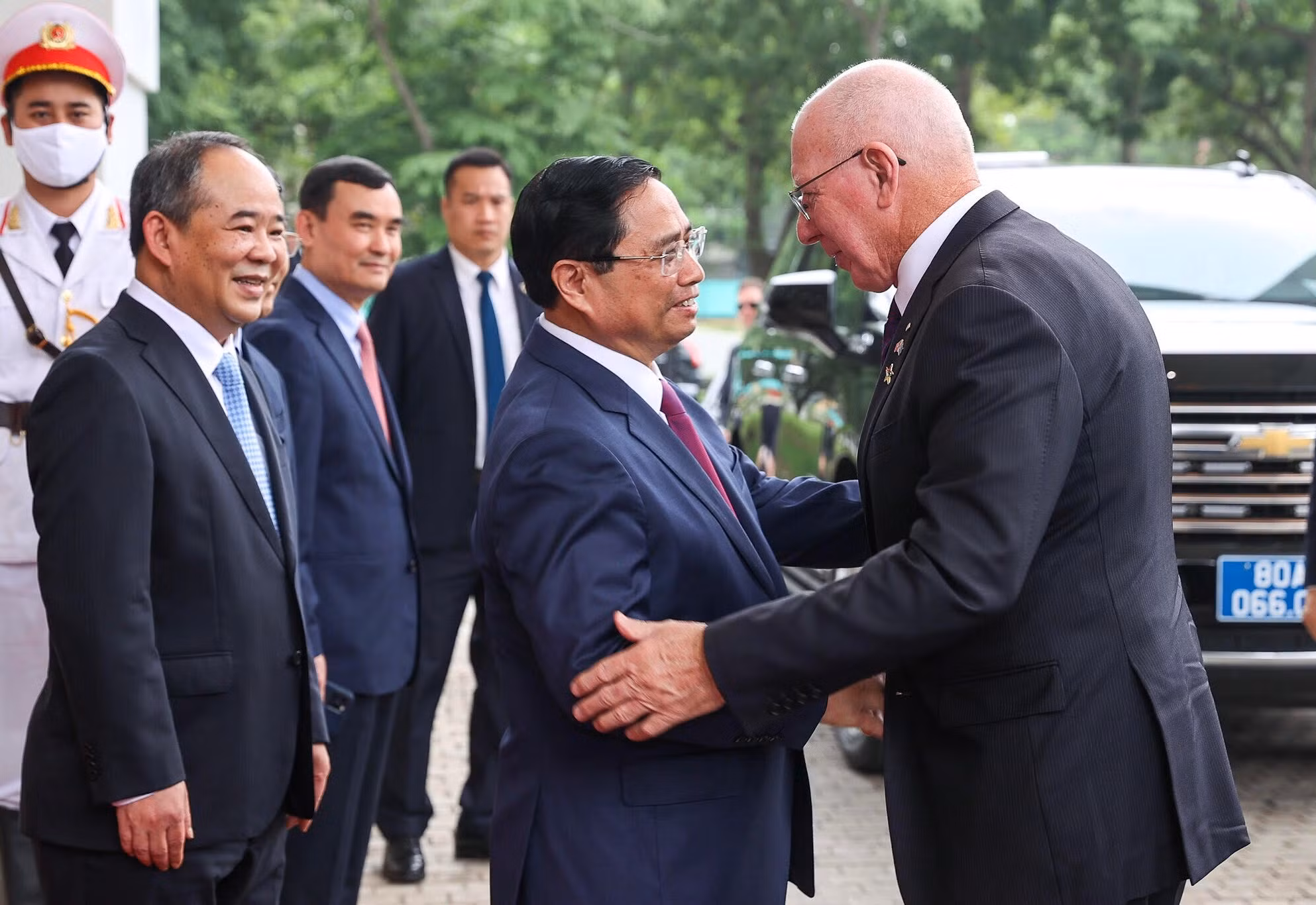 Thủ tướng Phạm Minh Chính đón Toàn quyền Australia David Hurley.