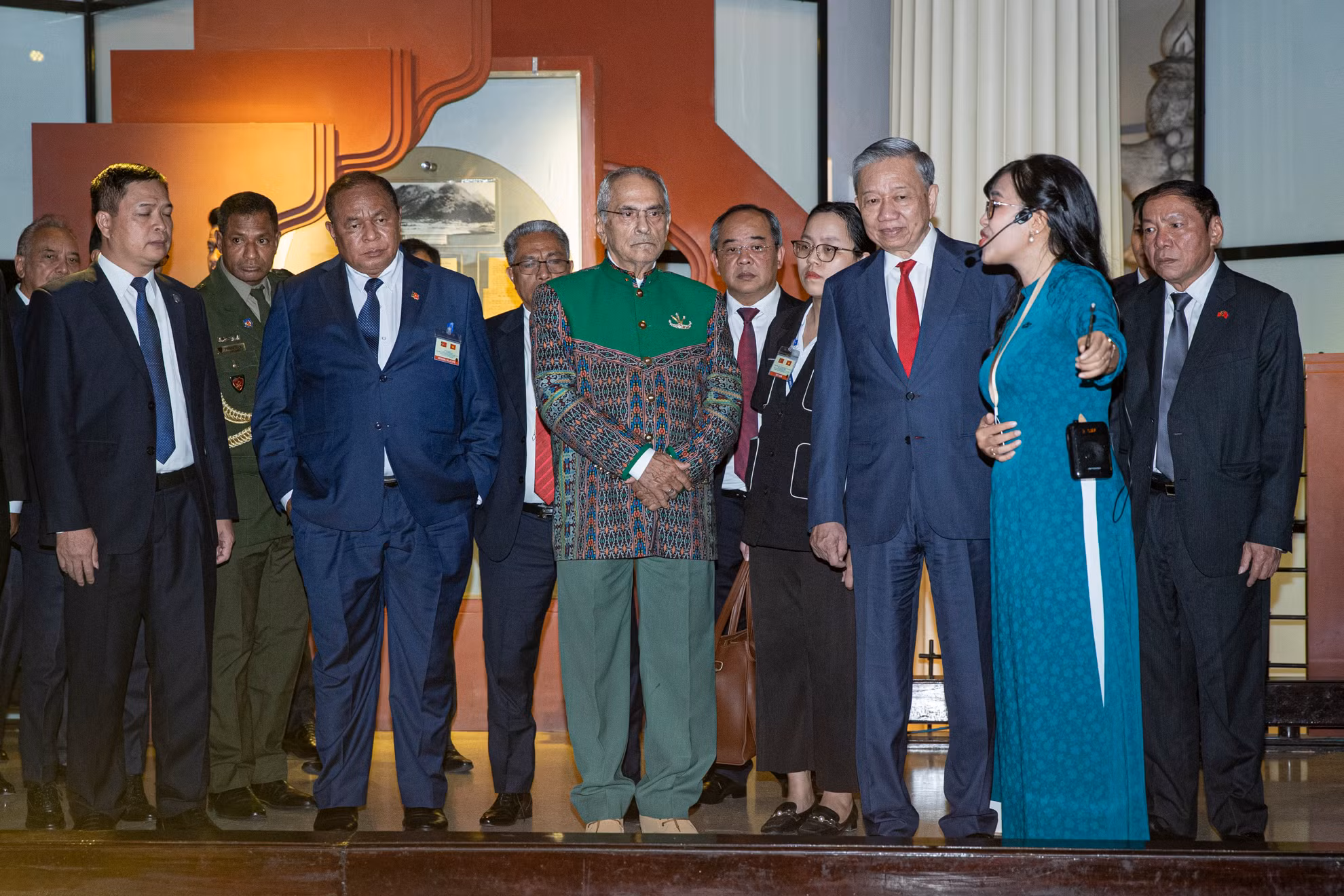 [Ảnh] Chủ tịch nước Tô Lâm cùng Tổng thống Timor Leste José Ramos-Horta tham quan Bảo tàng Hồ Chí Minh ảnh 3