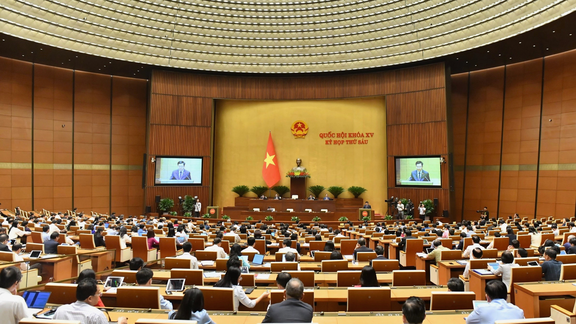 Toàn cảnh phiên bế mạc. Ảnh: Đăng Khoa