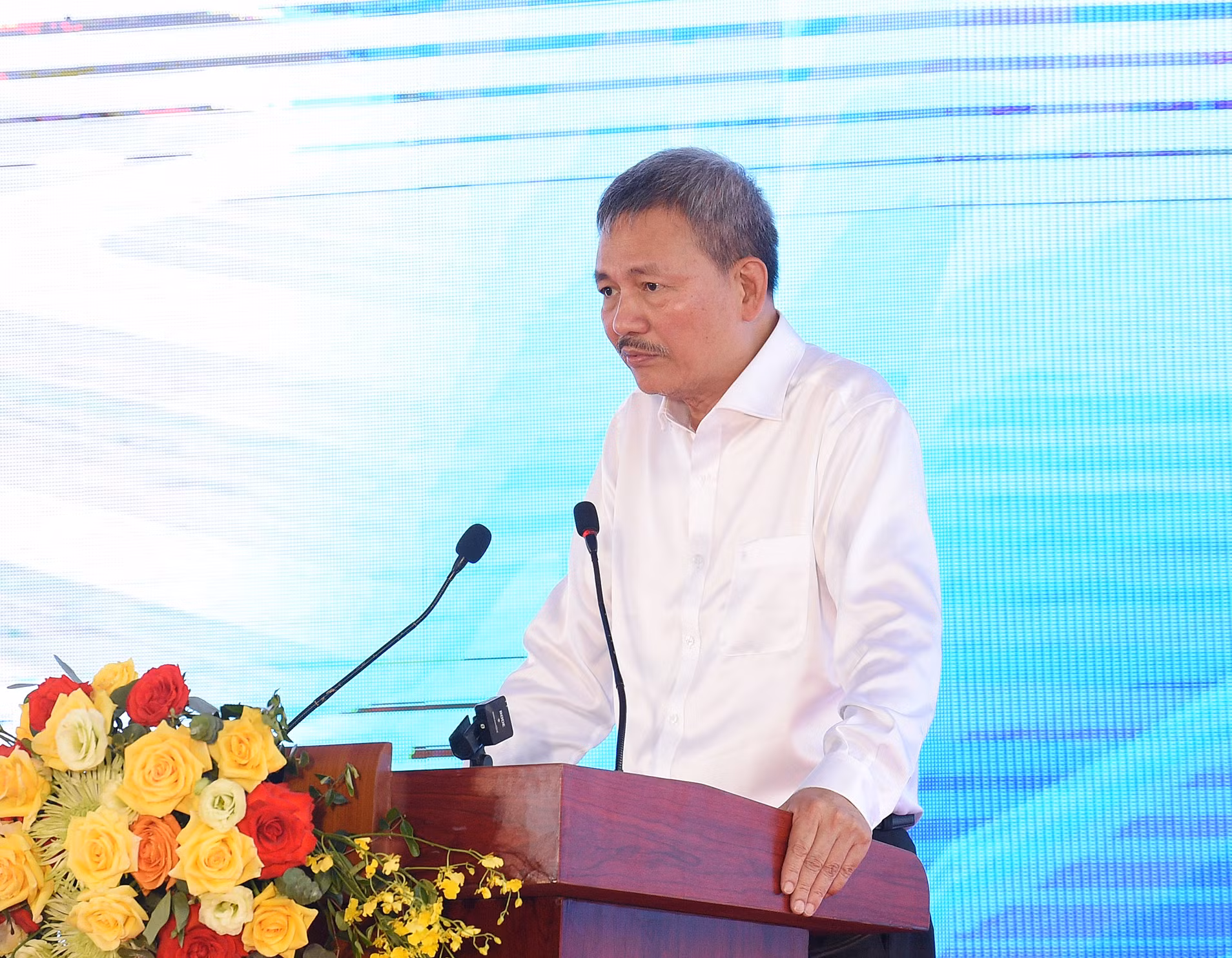 Ông Lại Xuân Thanh, Chủ tịch Hội đồng quản trị Tổng Công ty Cảng hàng không Việt Nam (ACV) báo cáo Dự án mở rộng Nhà ga hành khách T2, Cảng Hàng không quốc tế Nội Bài.