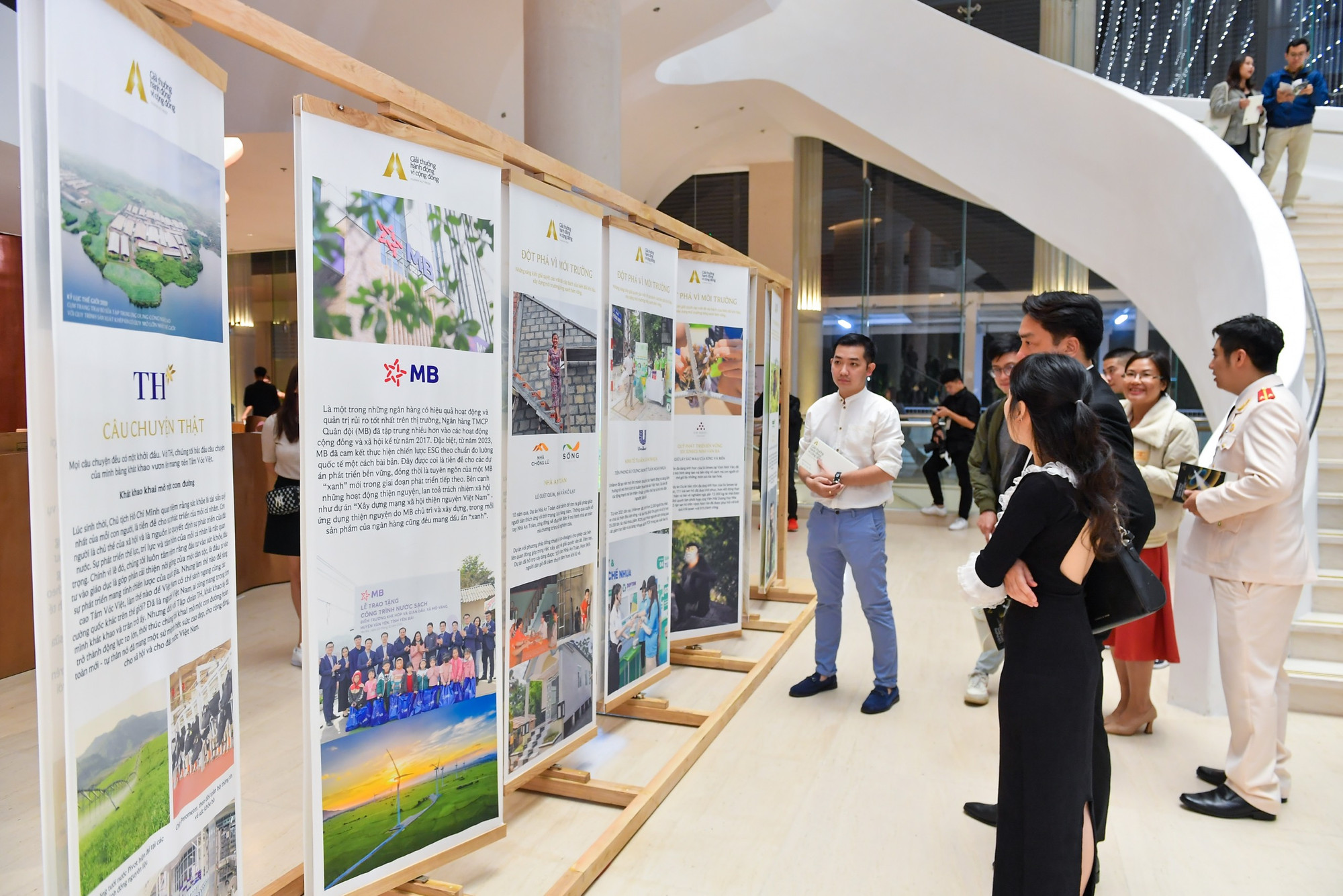 Thông tin chi tiết về các dự án được giới thiệu bên thềm lễ trao giải.