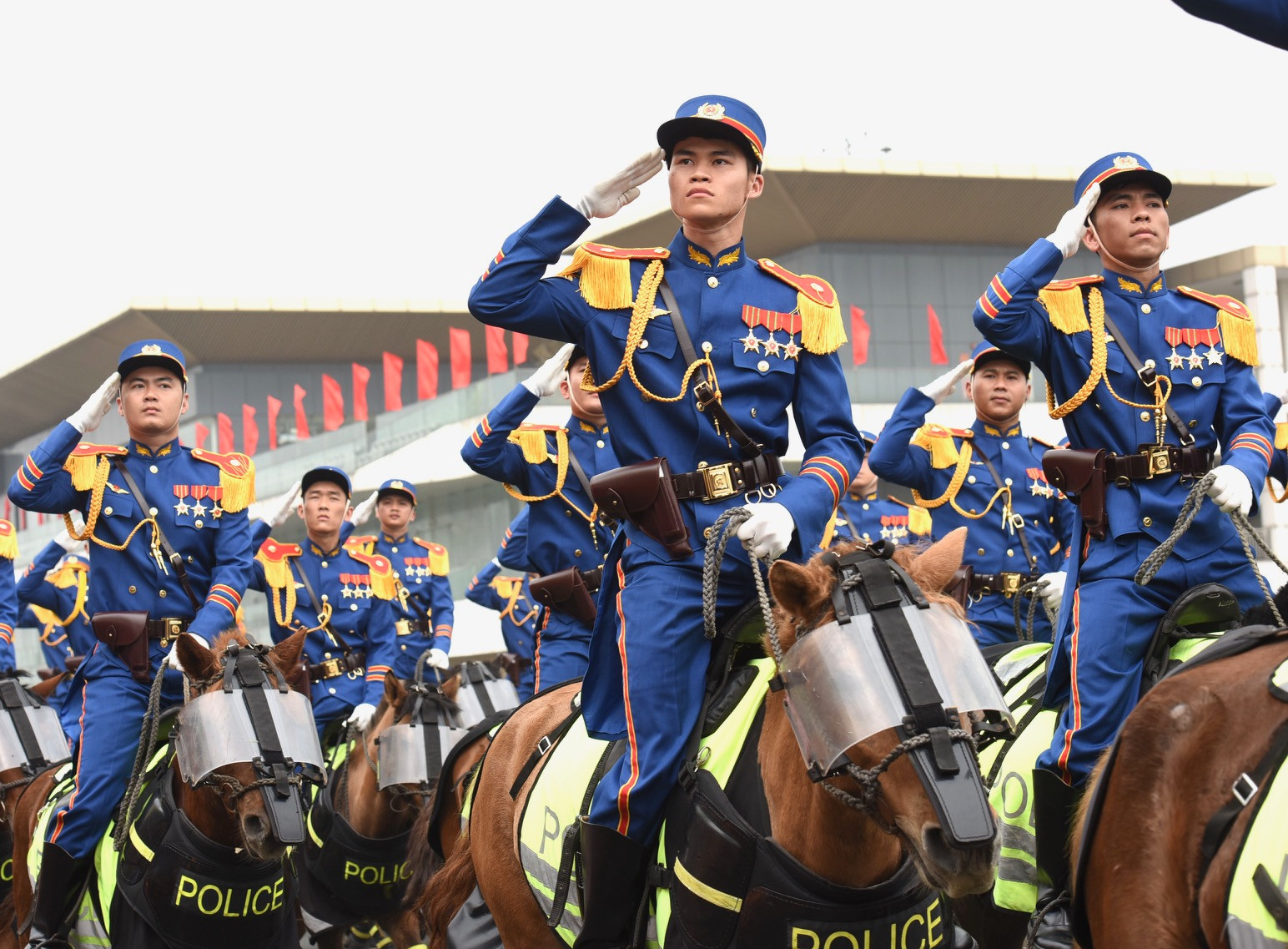 Khối kỵ binh Cảnh sát cơ động tham gia diễu binh.