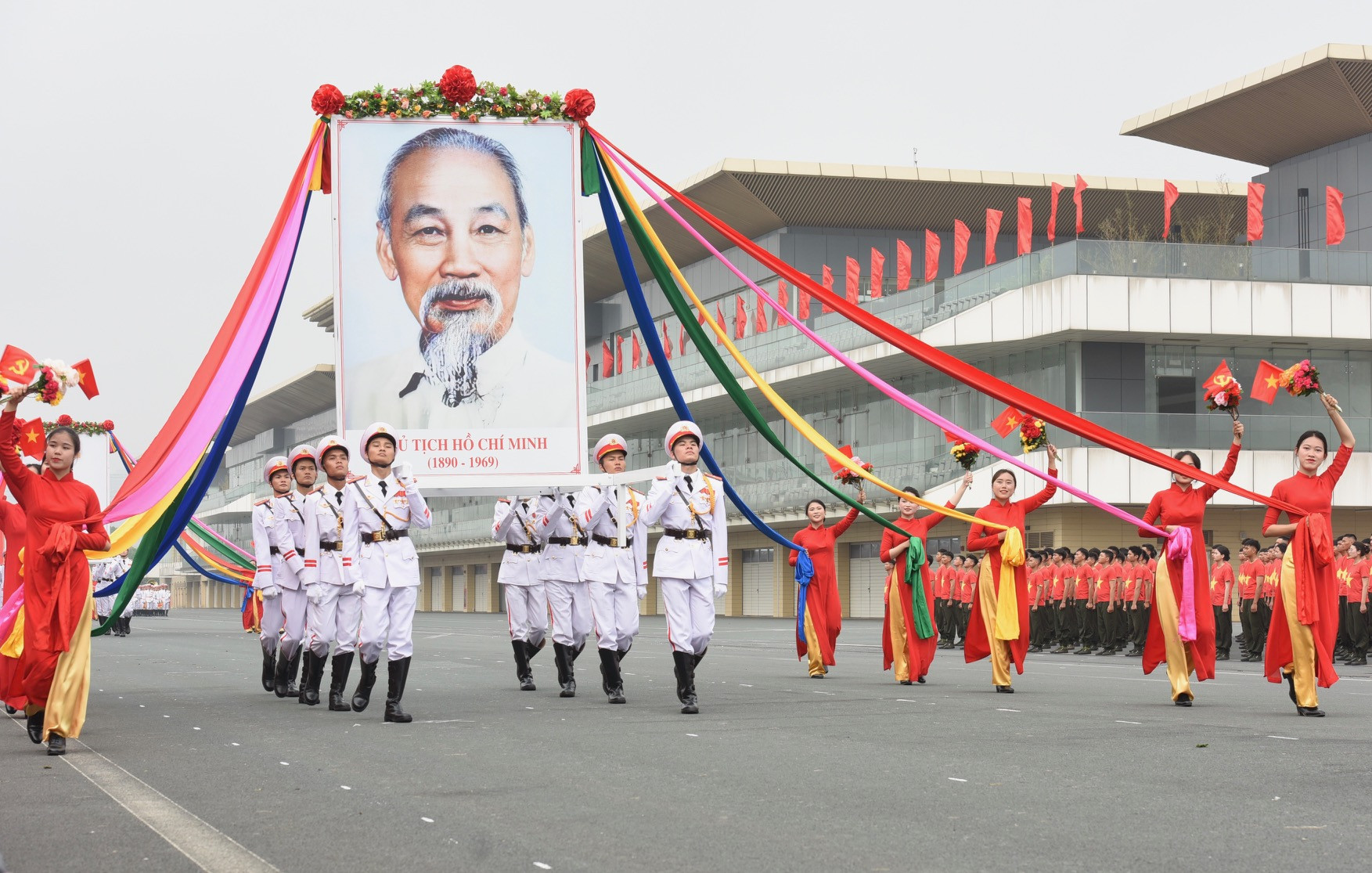 Lễ diễu binh, diễu hành các khối của lực lượng Cảnh sát cơ động.