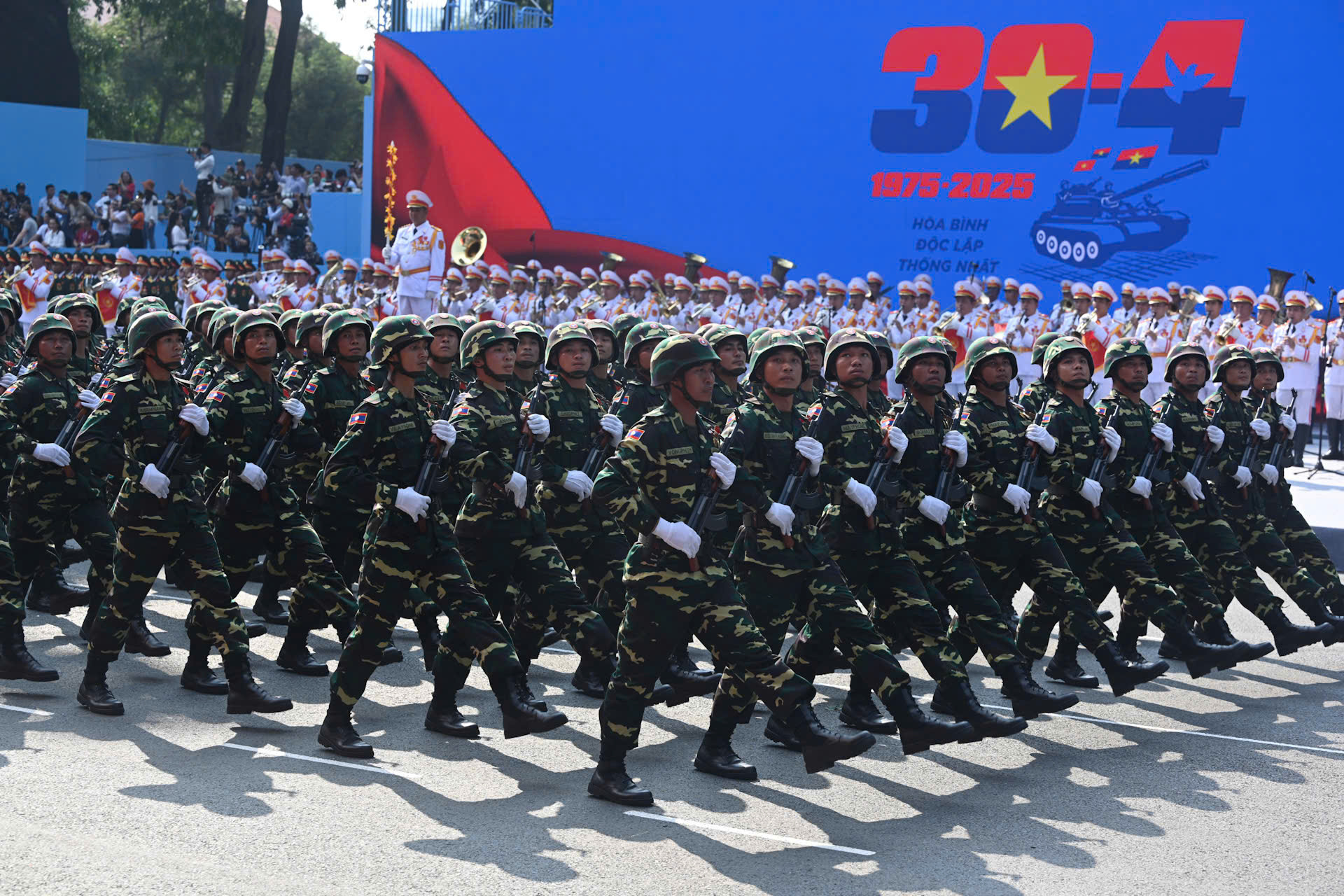 Lực lượng Quân đội nhân dân Lào. (Ảnh: DUY LINH) Lực lượng Quân đội nhân dân Lào. (Ảnh: DUY LINH)