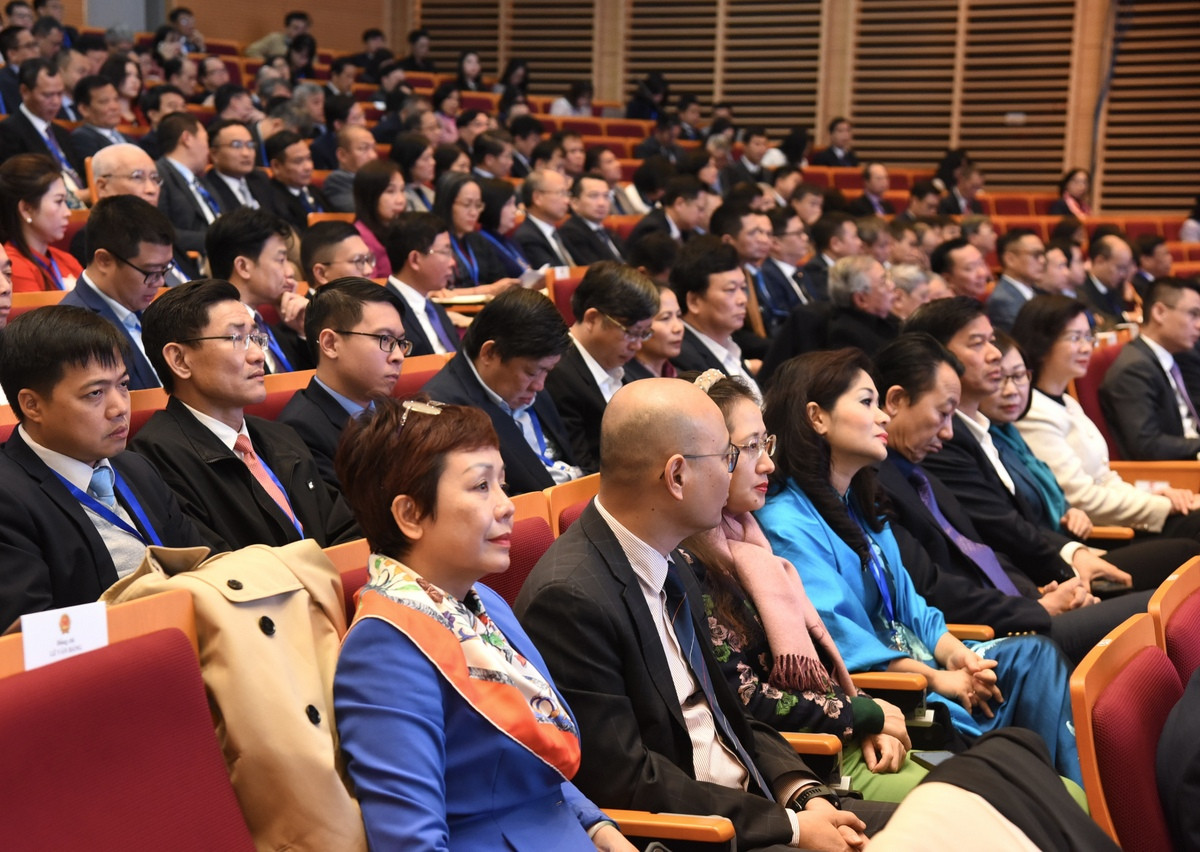 Các đại biểu tham dự hội nghị. (Ảnh: TRẦN HẢI)