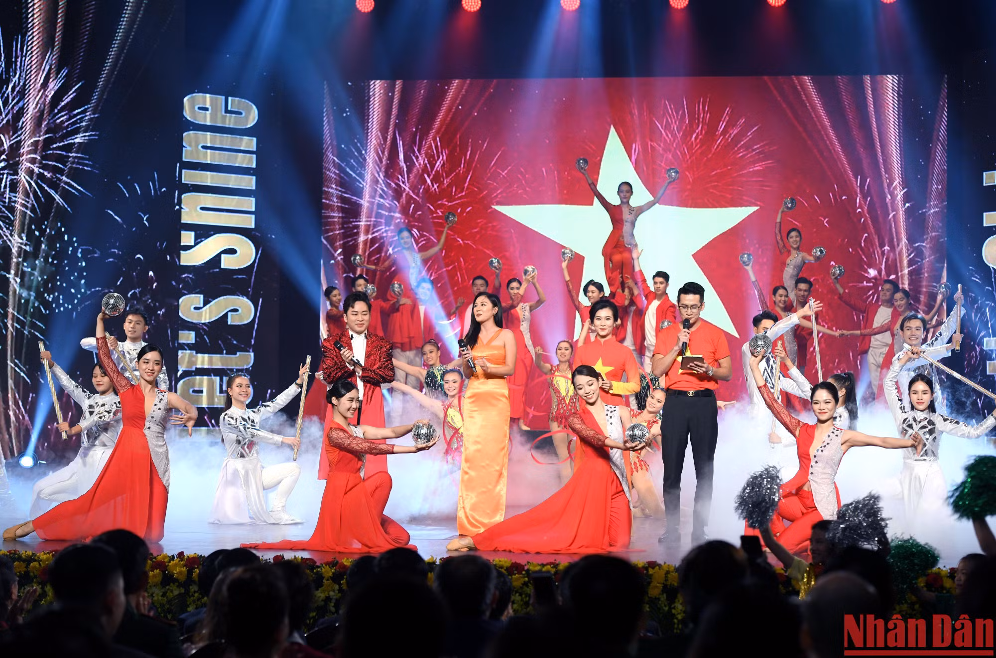 Giải thưởng toàn quốc về thông tin đối ngoại lần thứ VIII đã kết thúc tốt đẹp. Đồng thời, Hội đồng dành sự tôn vinh đặc biệt cho “Cộng đồng người hâm mộ Việt Nam trong SEA Games 31”, lực lượng đã góp phần quan trọng vào thành công của SEA Games 31 được tổ chức tại Việt Nam và giới thiệu với thế giới về một Việt Nam tươi đẹp, an toàn, thân thiện, hiếu khách, giàu truyền thống lịch sử văn hóa.