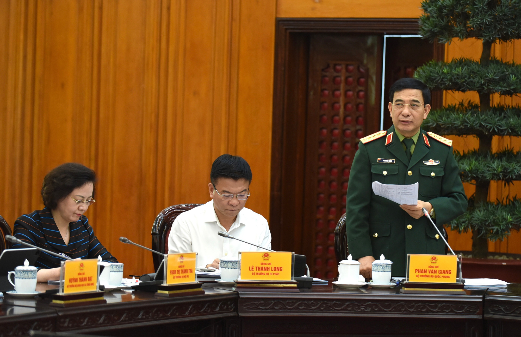 Bộ trưởng Quốc phòng Phan Văn Giang phát biểu.