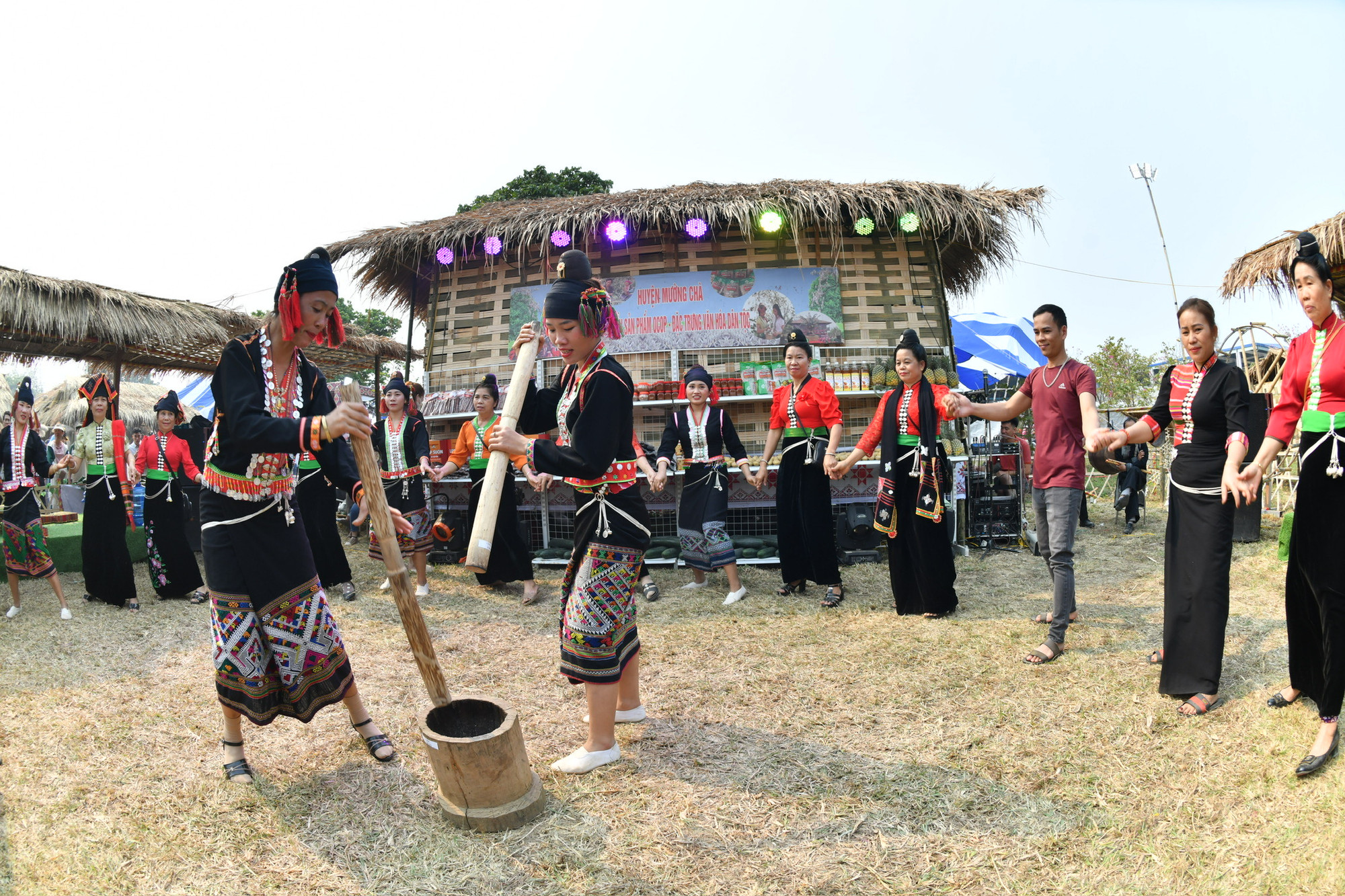 Tại không gian văn hóa vùng cao huyện Mường Chà, tỉnh Điện Biên.