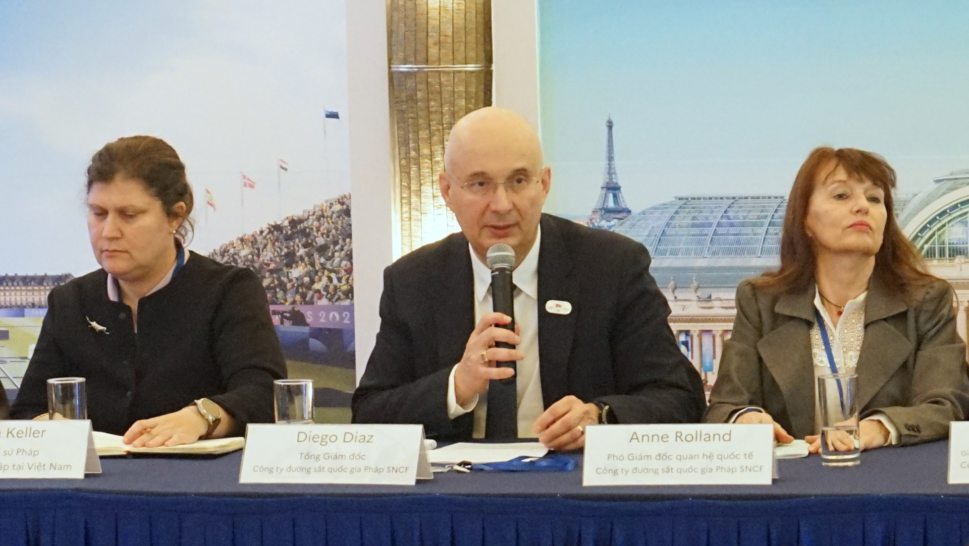 Ông Diego Diaz, Tổng Giám đốc Tập đoàn Đường sắt quốc gia Pháp. (Ảnh: TRUNG HƯNG) Ông Diego Diaz, Tổng Giám đốc Tập đoàn Đường sắt quốc gia Pháp. (Ảnh: TRUNG HƯNG)