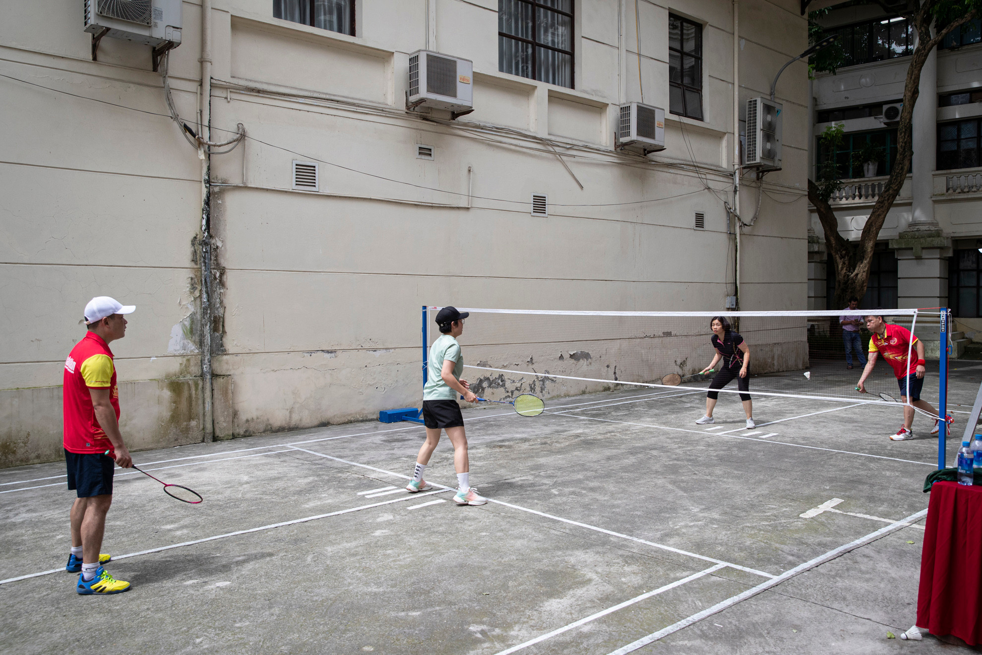 Ngoài kéo co, cầu lông cũng là môn thể thao có sự tham gia của nhiều đoàn viên công đoàn đến từ các Công đoàn trực thuộc Công đoàn Báo Nhân Dân. Ngoài kéo co, cầu lông cũng là môn thể thao có sự tham gia của nhiều đoàn viên công đoàn đến từ các Công đoàn trực thuộc Công đoàn Báo Nhân Dân.
