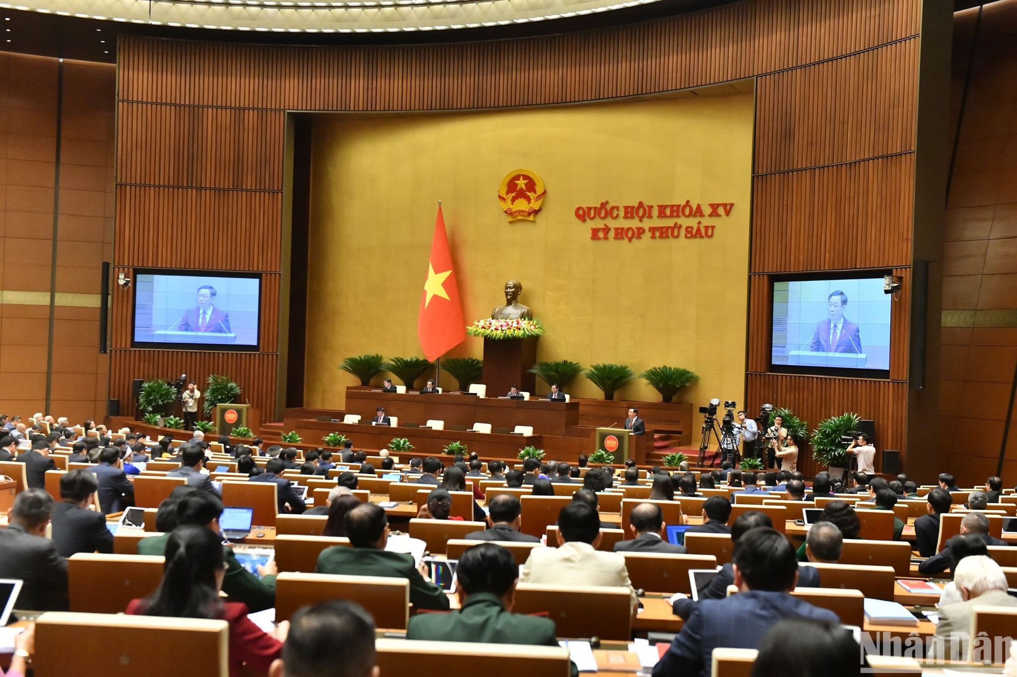 Chủ tịch Quốc hội Vương Đình Huệ phát biểu khai mạc kỳ họp. (Ảnh: ĐĂNG KHOA)