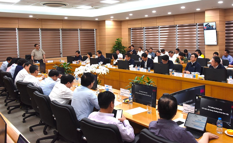 Quang cảnh buổi làm việc.