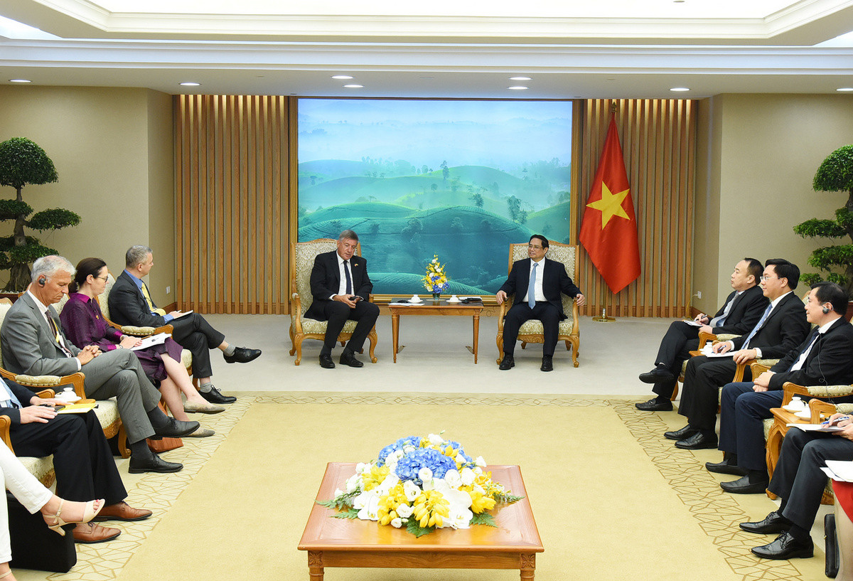 Quang cảnh buổi tiếp. Quang cảnh buổi tiếp.