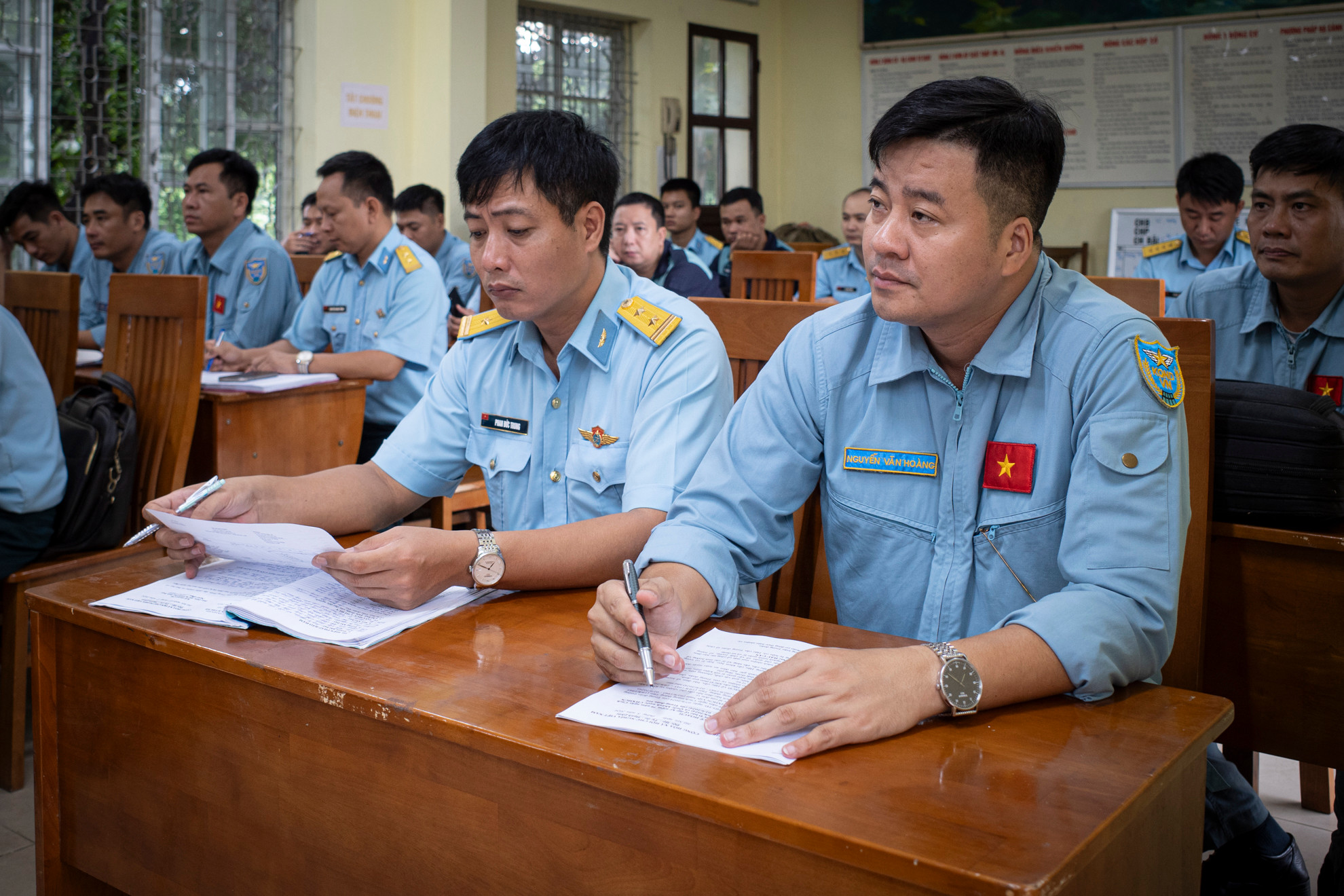 Hội thao có sự góp mặt tranh tài của các đội tuyển gồm: Sư đoàn Không quân 370, 371, 372; Trường Sĩ quan Không quân và Trung tâm Quốc gia huấn luyện tìm kiếm cứu nạn đường không.