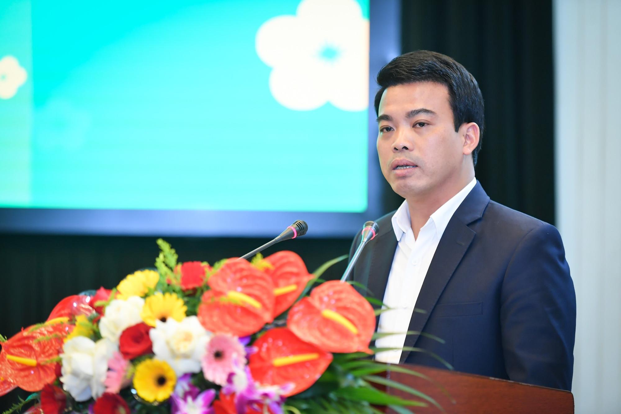 Bày tỏ sự vui mừng trước chương trình ý nghĩa, đồng chí Lê Quang Toản, Chủ tịch Liên đoàn Lao động tỉnh Hưng Yên thông tin thêm: Hiện nay, toàn tỉnh Hưng Yên có khoảng 2.000-2.500 công nhân lao động trong ngành xây dựng. Tỉnh Hưng Yên sẽ phối hợp với Tổng Liên đoàn Lao động Việt Nam để xây dựng các kế hoạch cụ thể nhằm chăm lo đủ đầy cho người lao động.