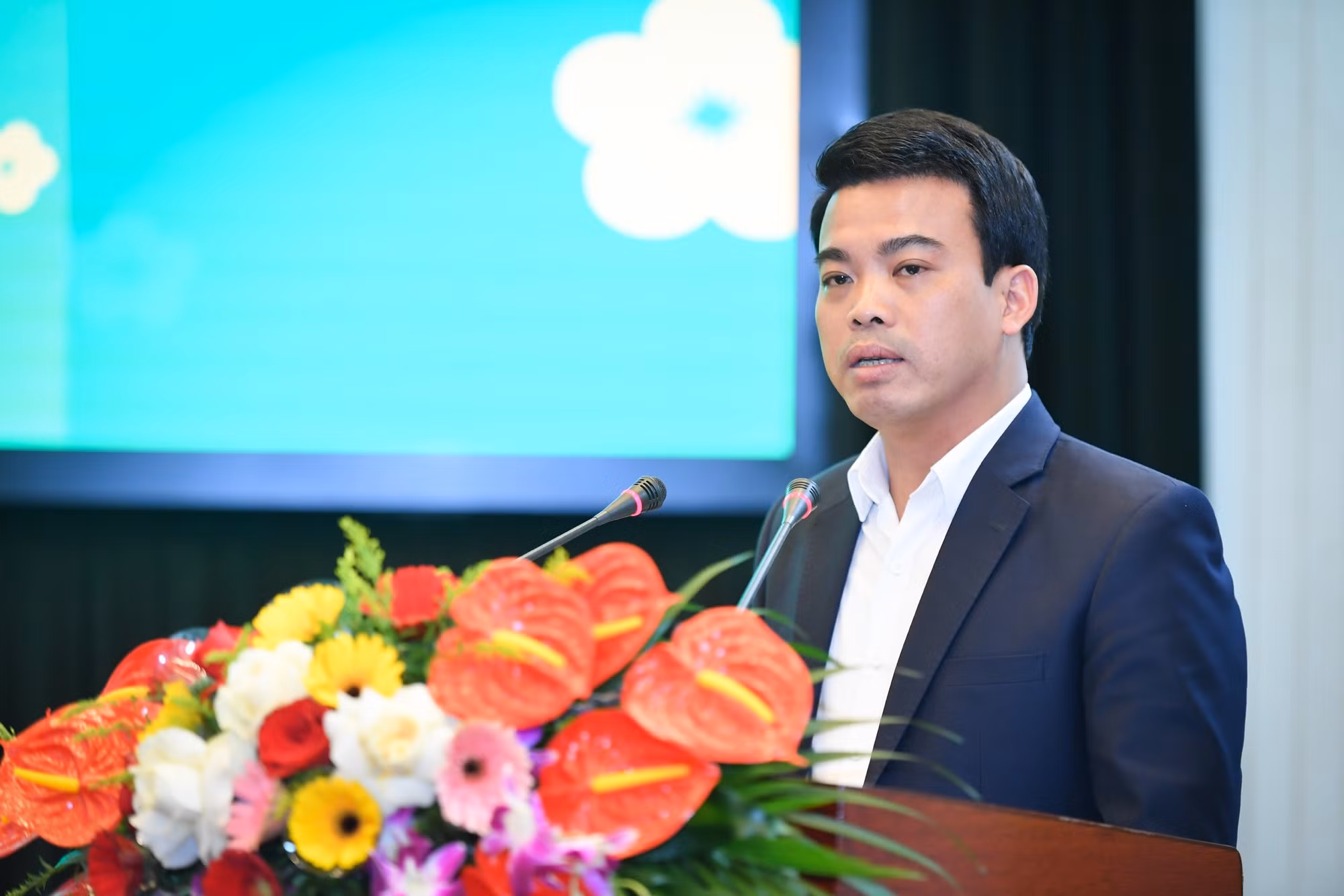 Bày tỏ sự vui mừng trước chương trình ý nghĩa, đồng chí Lê Quang Toản, Chủ tịch Liên đoàn Lao động tỉnh Hưng Yên thông tin thêm: Hiện nay, toàn tỉnh Hưng Yên có khoảng 2.000-2.500 công nhân lao động trong ngành xây dựng. Tỉnh Hưng Yên sẽ phối hợp với Tổng Liên đoàn Lao động Việt Nam để xây dựng các kế hoạch cụ thể nhằm chăm lo đủ đầy cho người lao động.