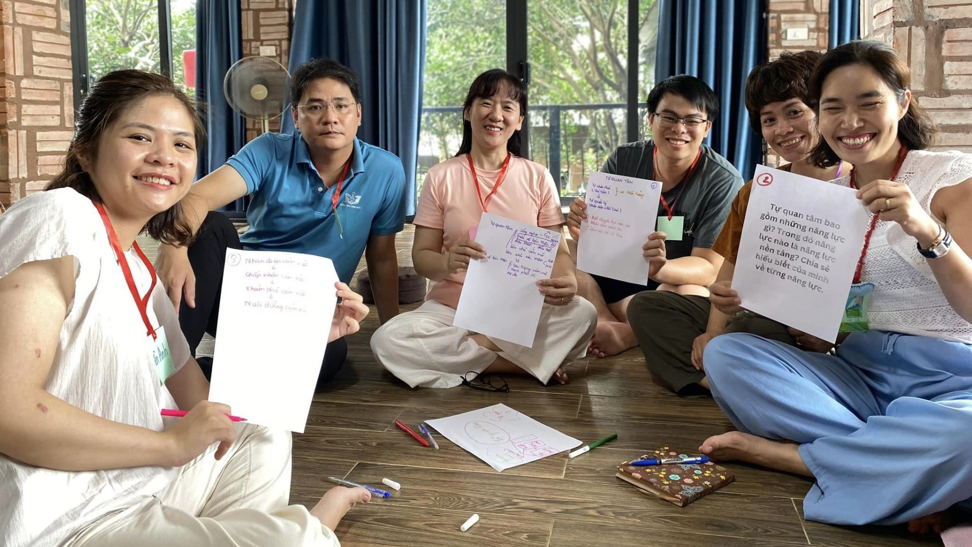 Tham gia dự án, các giáo viên cũng cảm nhận được sự thay đổi tích cực về kỹ năng cảm xúc xã hội và khả năng tự quản lý hạnh phúc của bản thân.