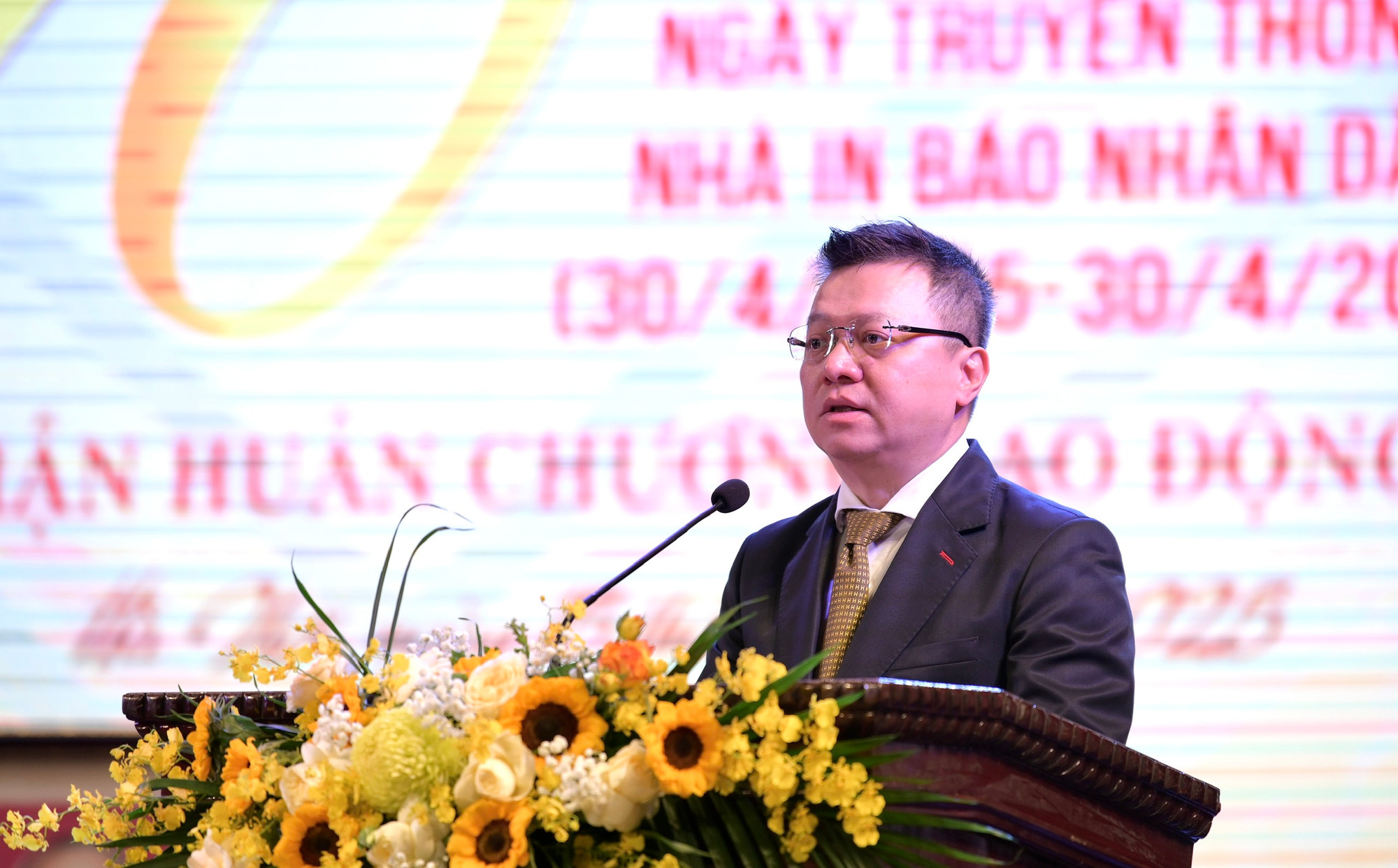 Đồng chí Lê Quốc Minh, Tổng Biên tập Báo Nhân Dân phát biểu. (Ảnh: ĐẠI GIANG)